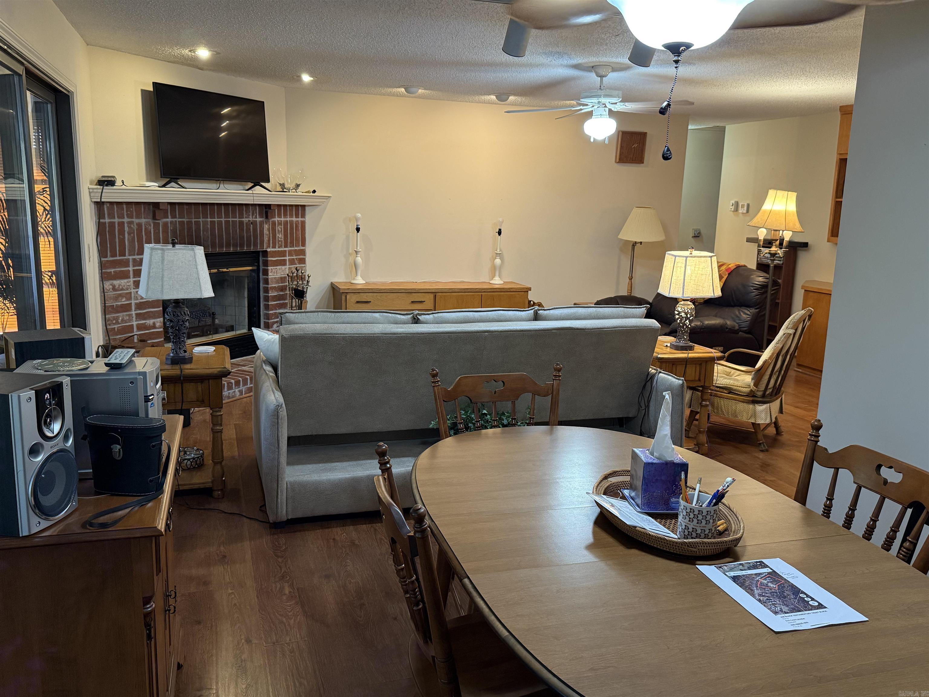 CASTLE RIDGE - Residential