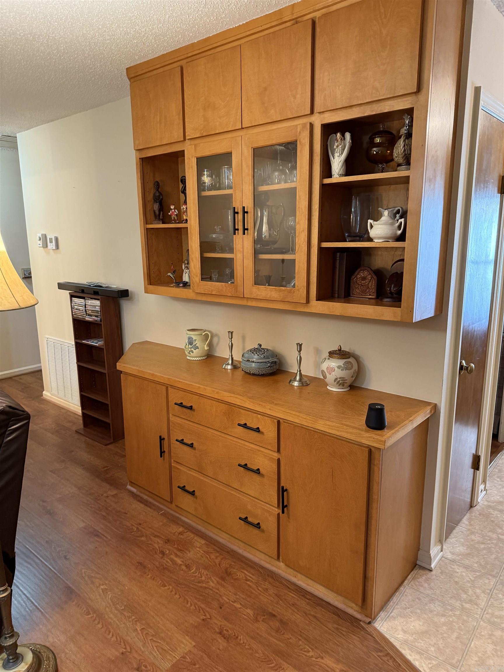 CASTLE RIDGE - Residential