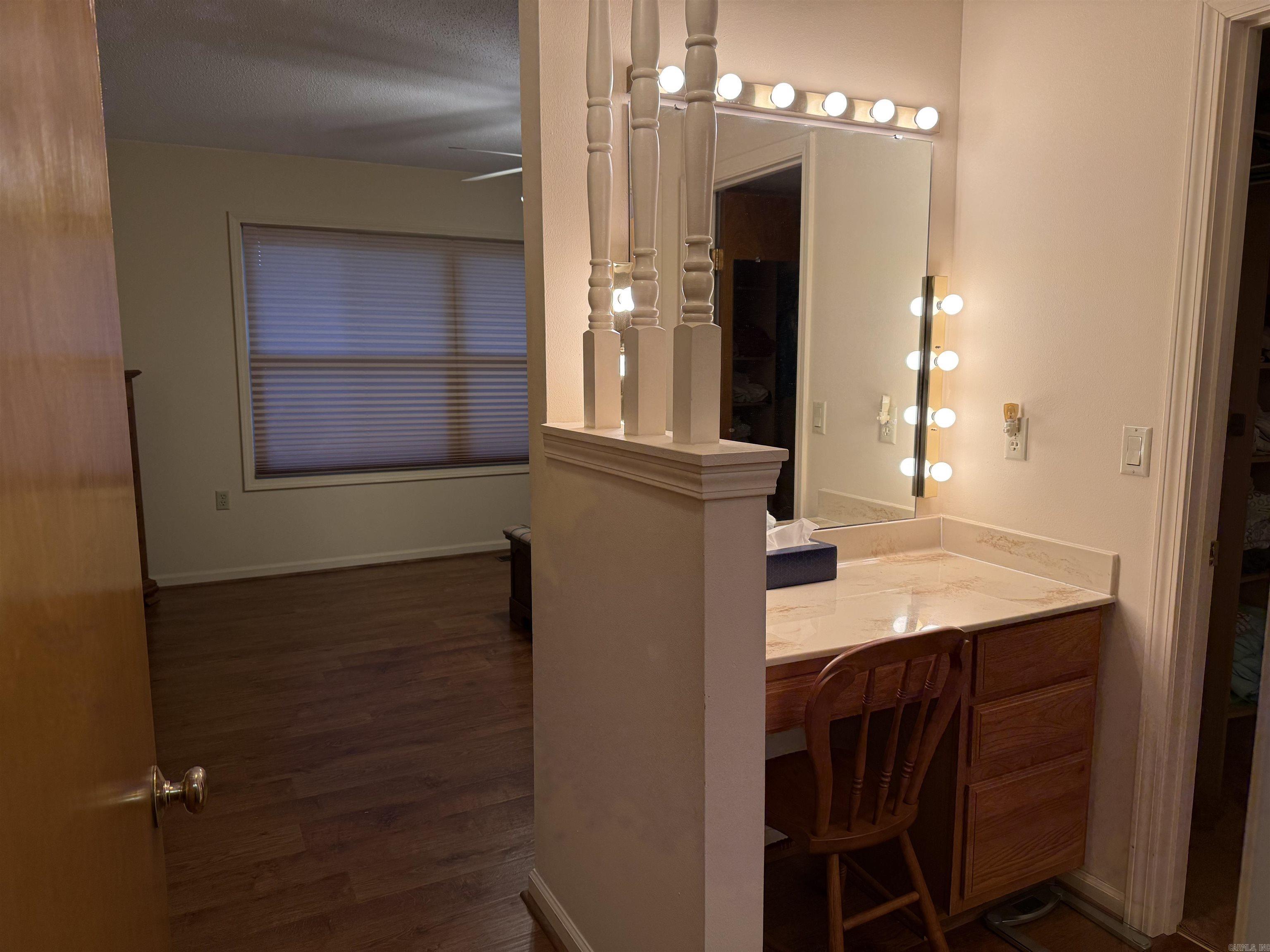 CASTLE RIDGE - Residential