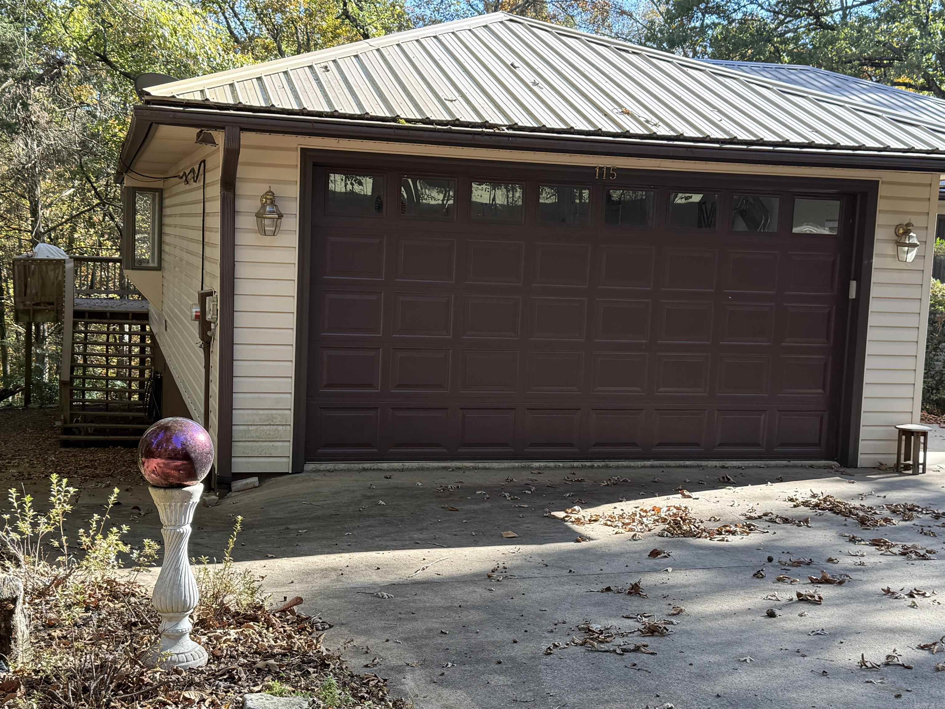 CASTLE RIDGE - Residential