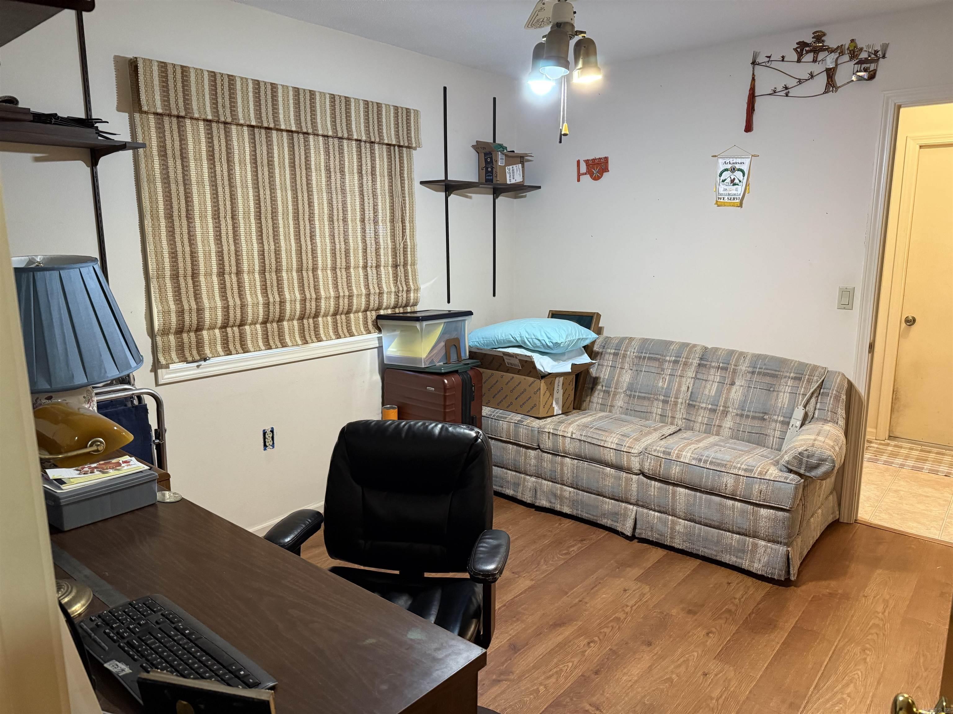 CASTLE RIDGE - Residential