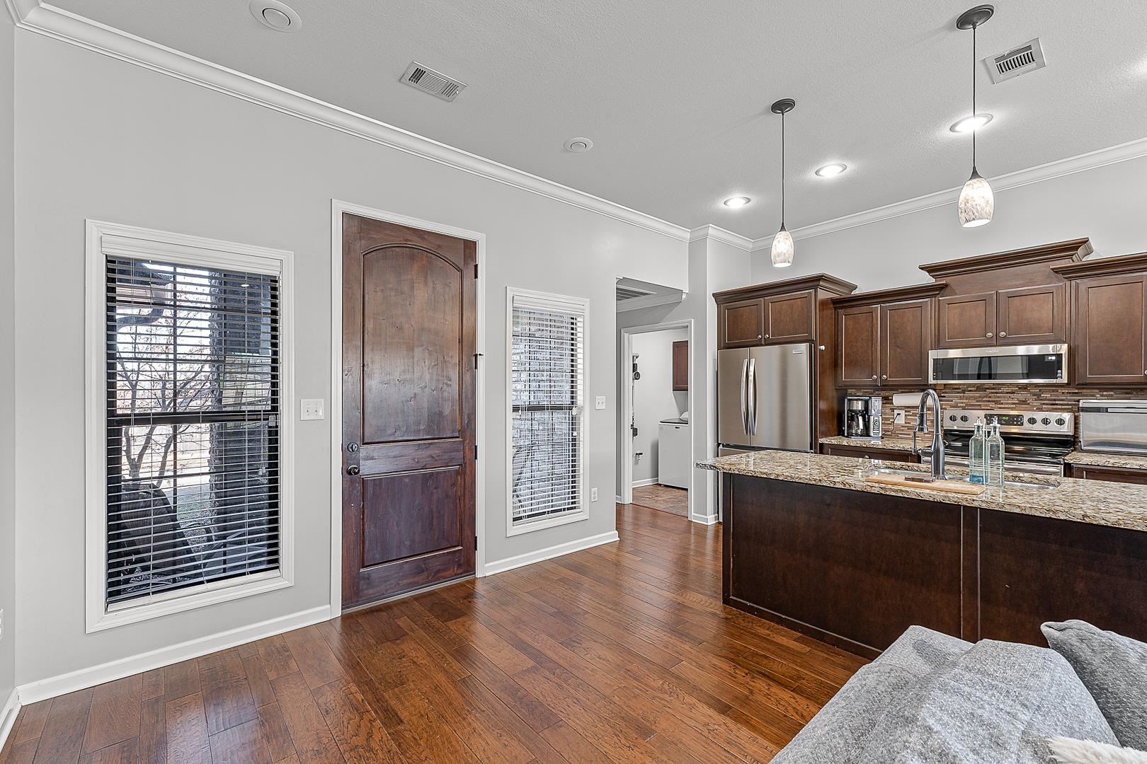 Donlee Ridge - Residential