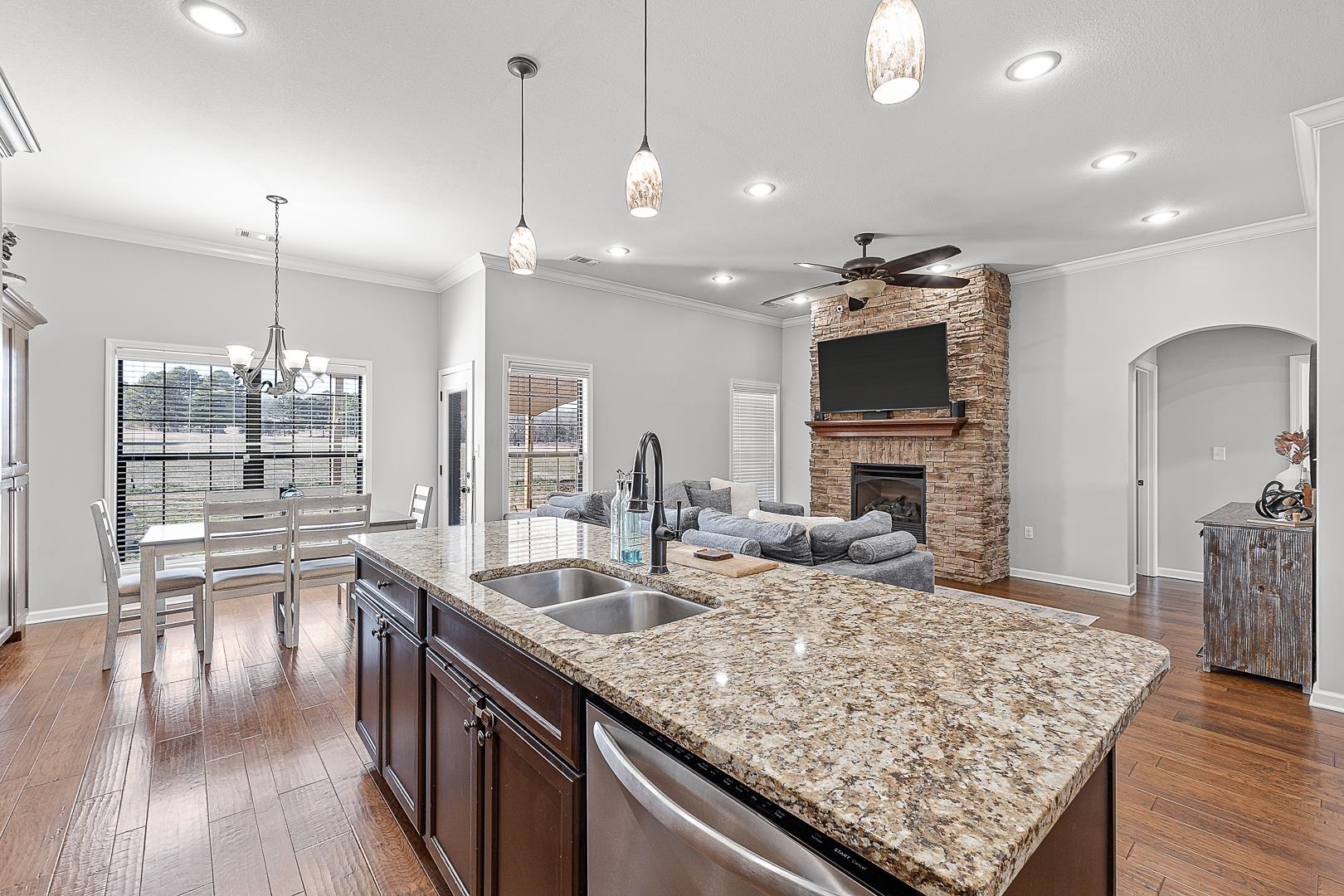 Donlee Ridge - Residential