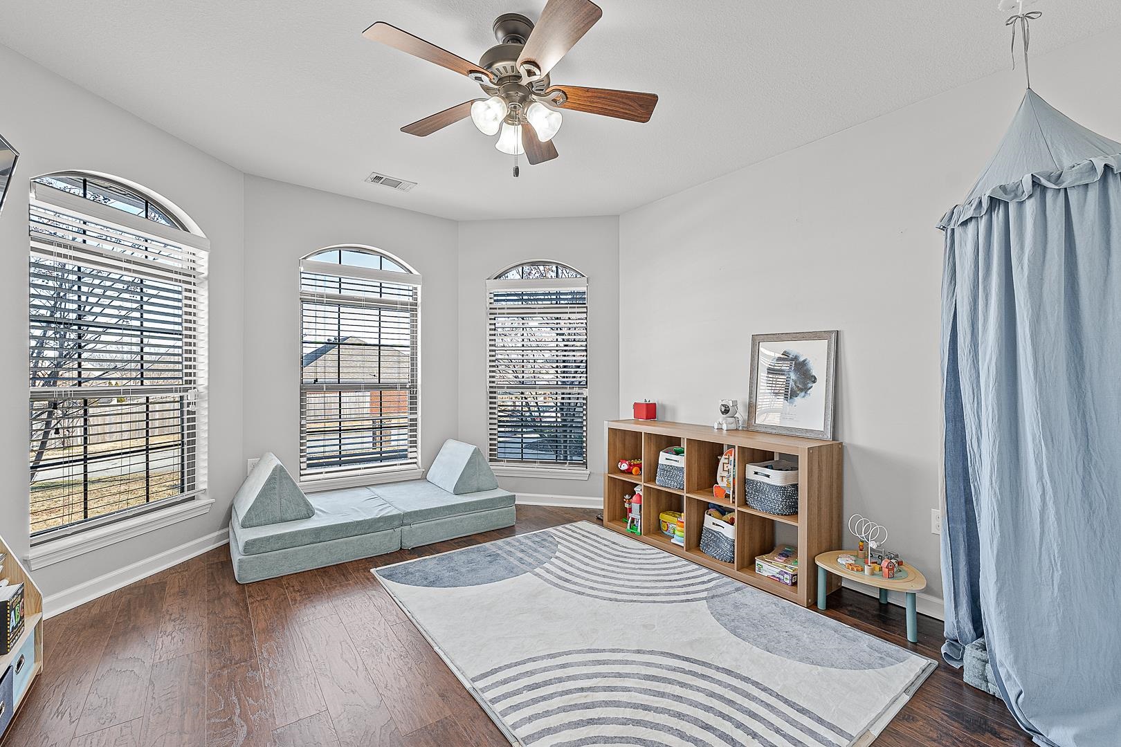 Donlee Ridge - Residential