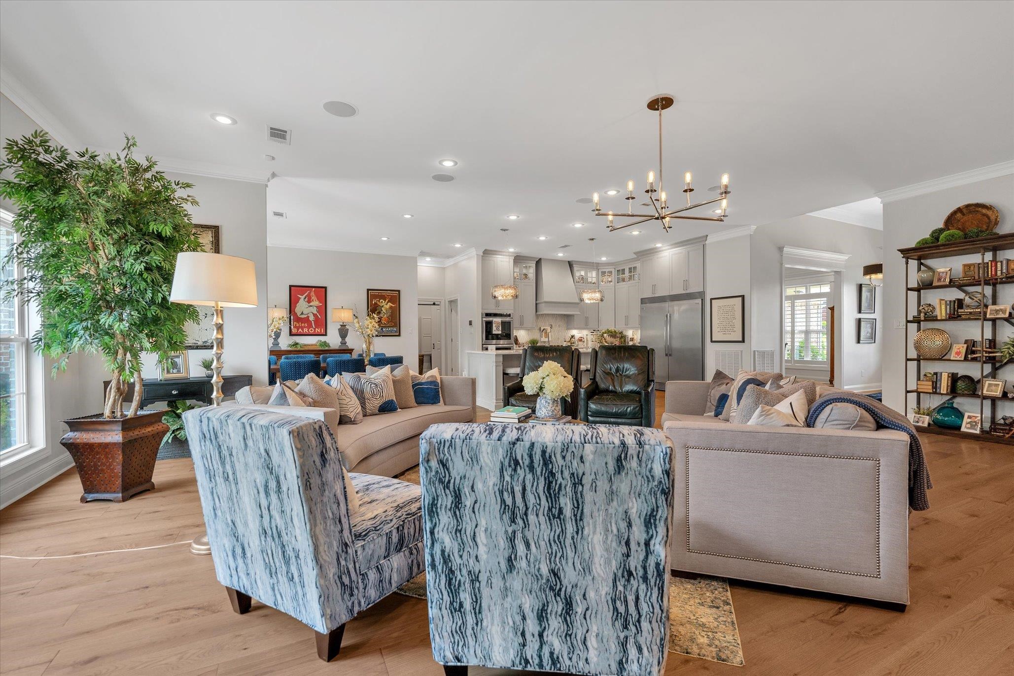 BARRINGTON PARK - Residential