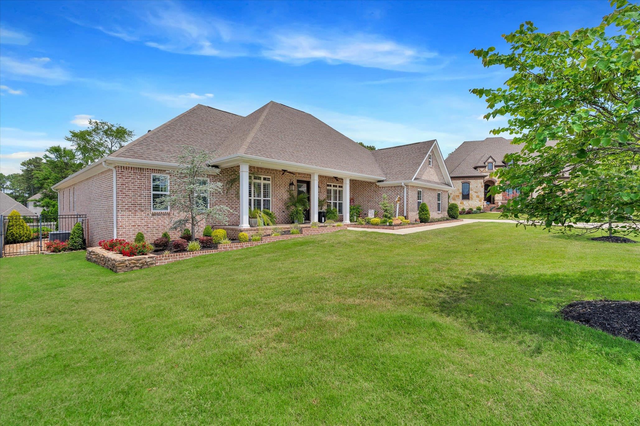 BARRINGTON PARK - Residential