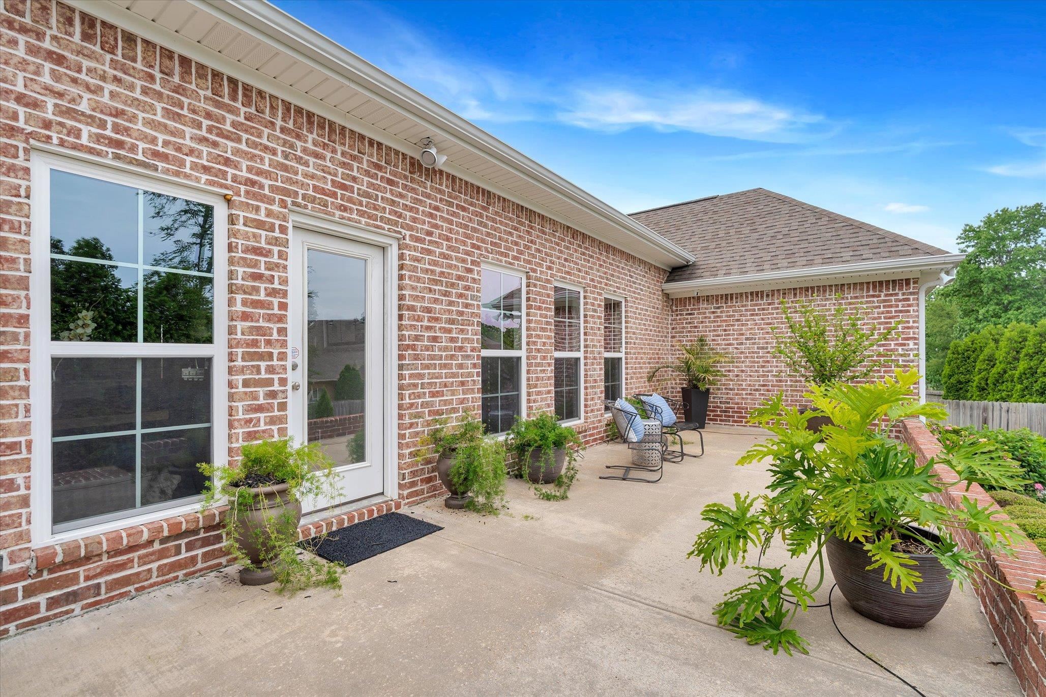 BARRINGTON PARK - Residential
