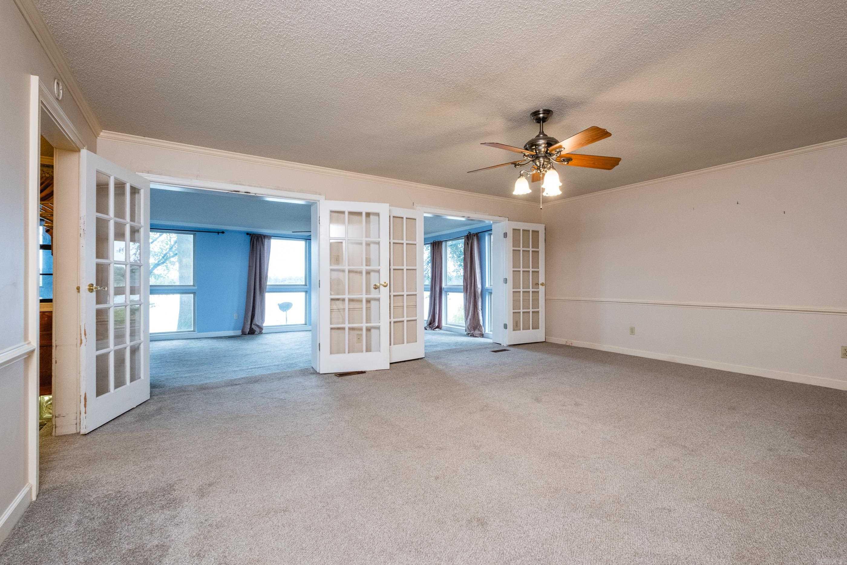 WILLOW BEACH ESTATES - Residential