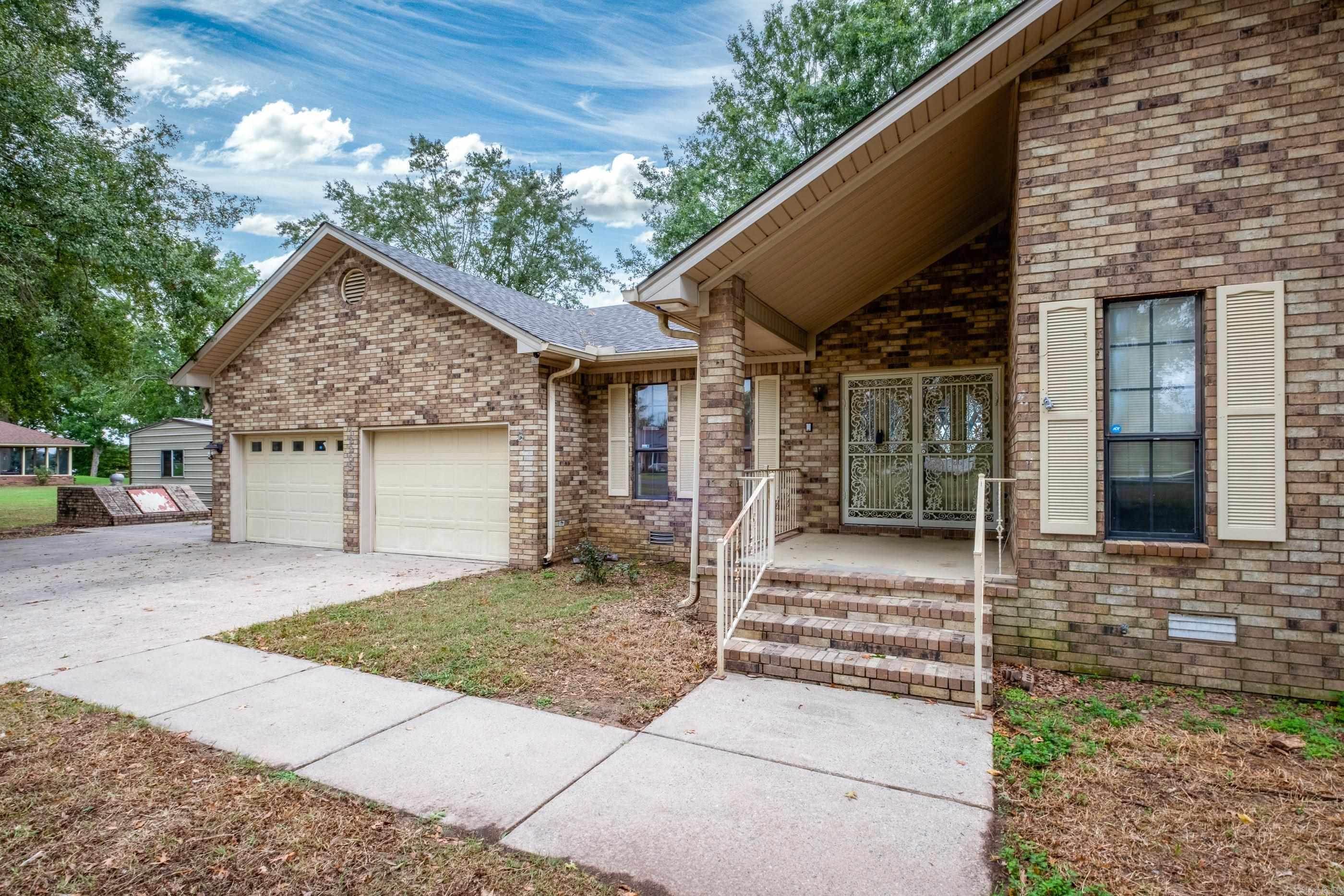 WILLOW BEACH ESTATES - Residential