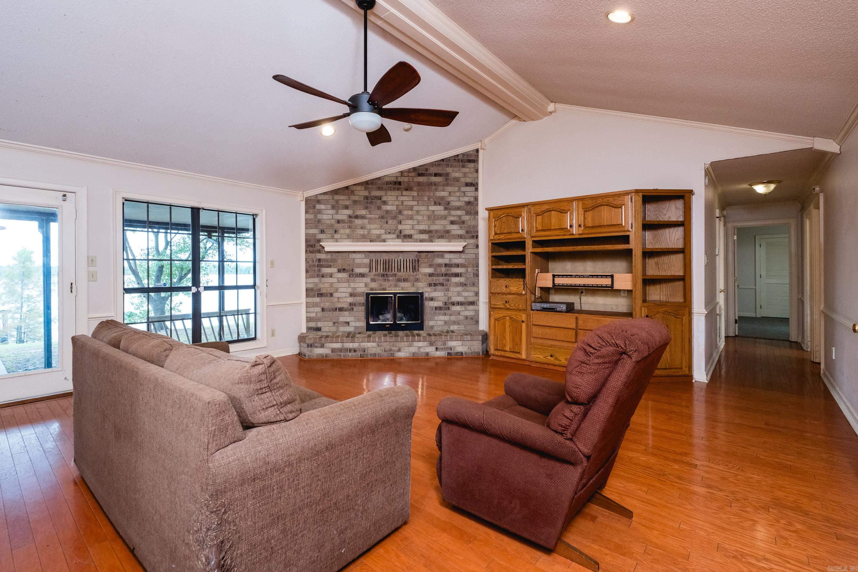 WILLOW BEACH ESTATES - Residential