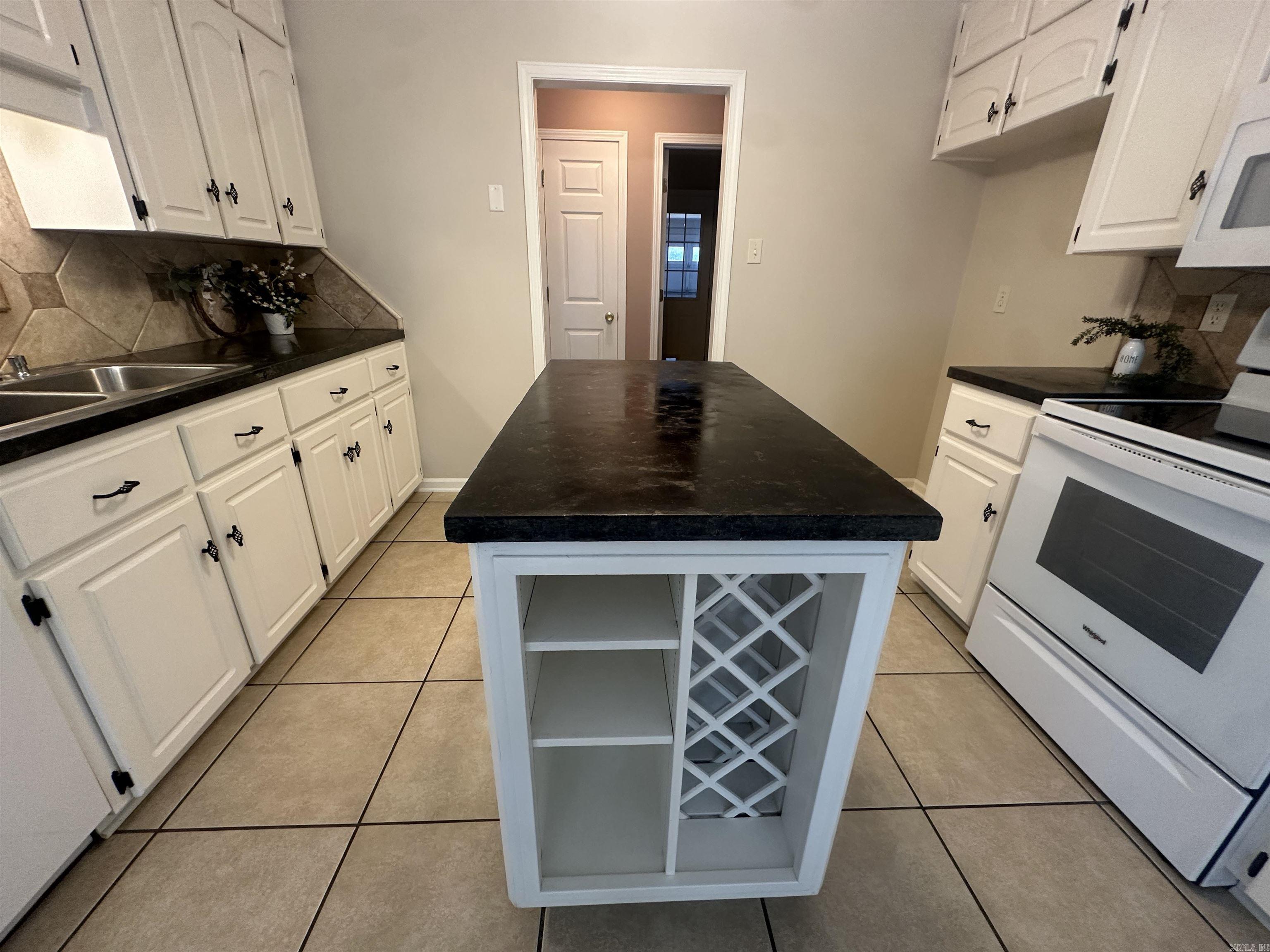 CABOT HIGHLANDS - Residential