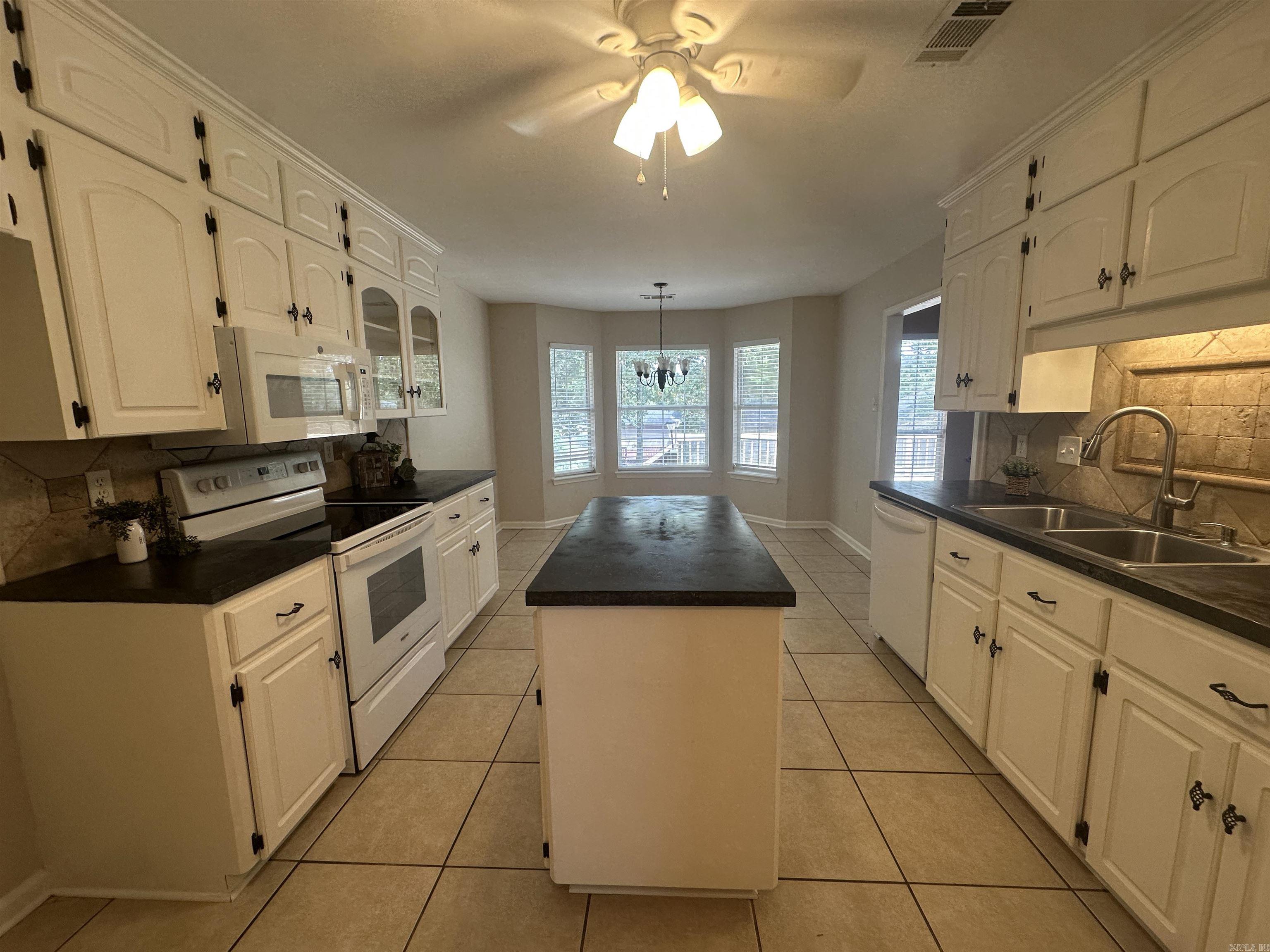 CABOT HIGHLANDS - Residential