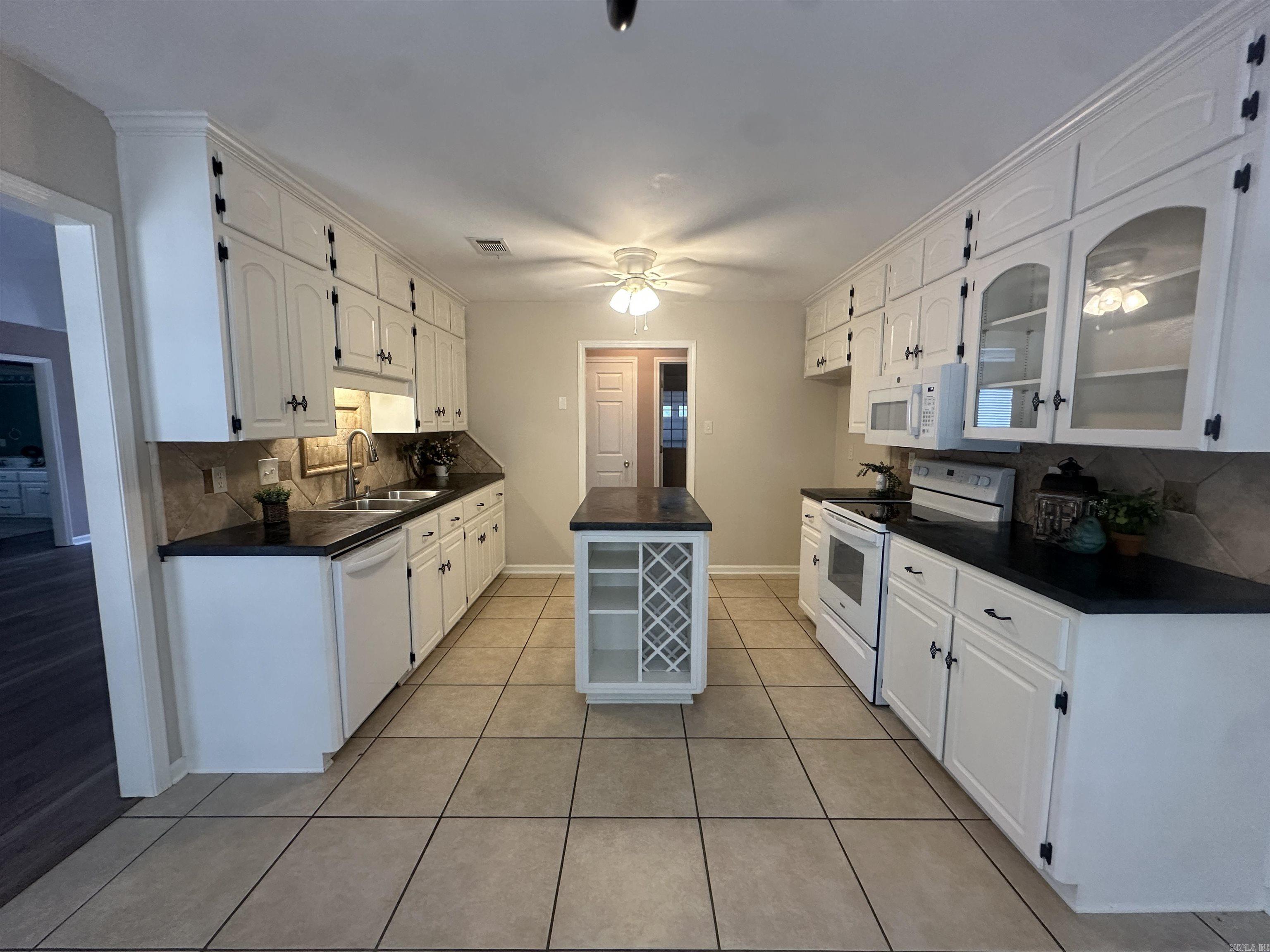 CABOT HIGHLANDS - Residential