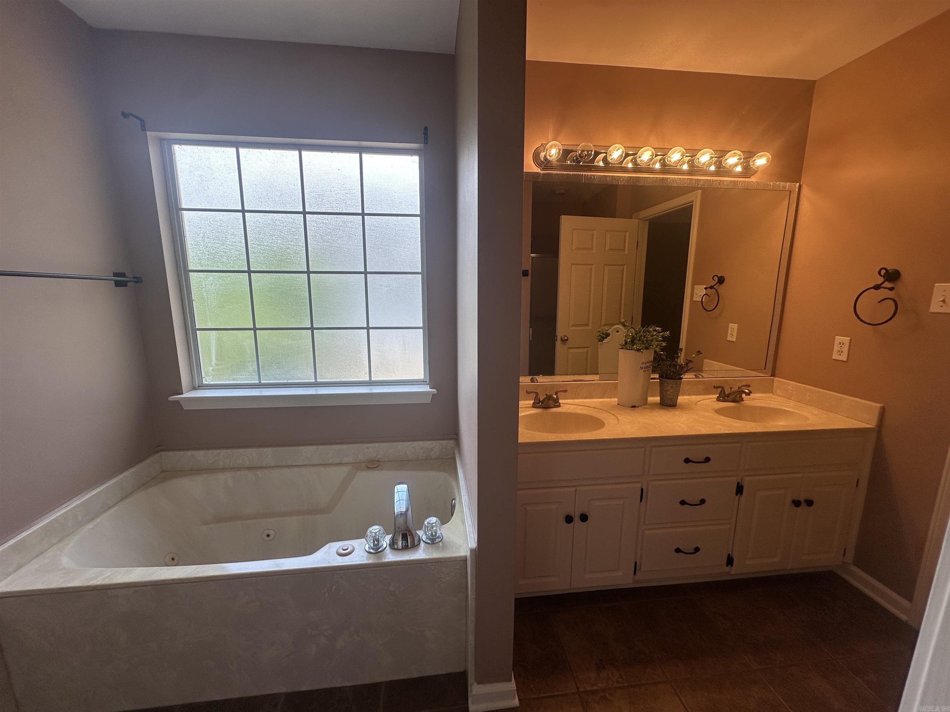 CABOT HIGHLANDS - Residential