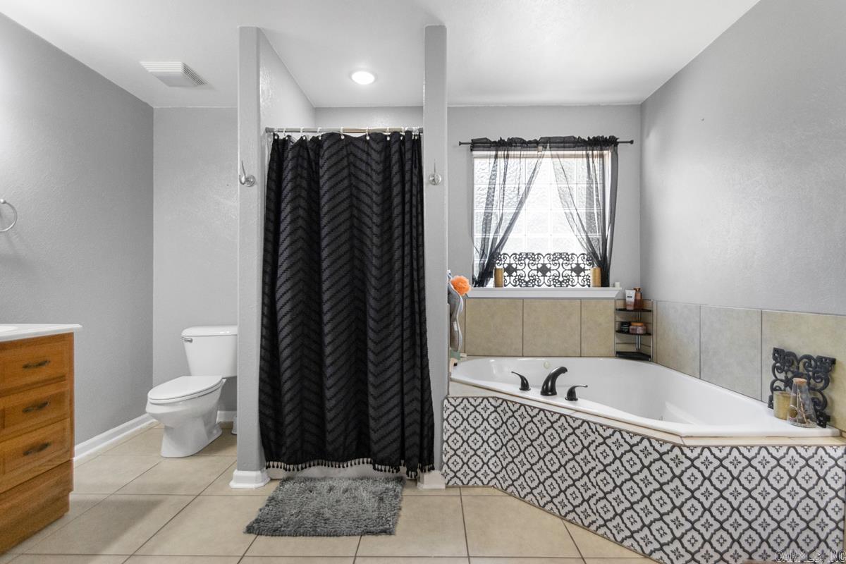 White Oak Pond Phase III - Residential