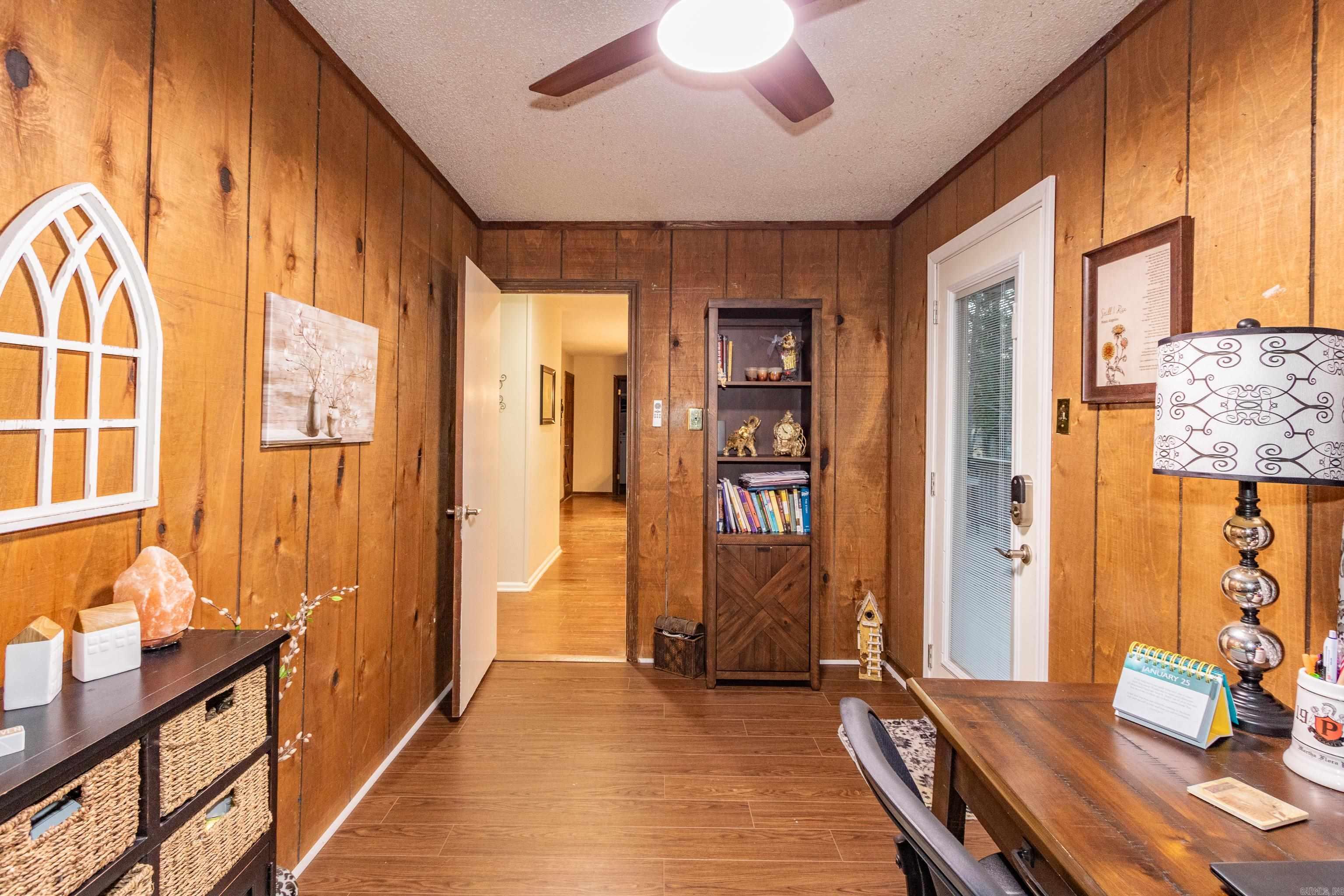 BLOOMFIELD HILLS - Residential