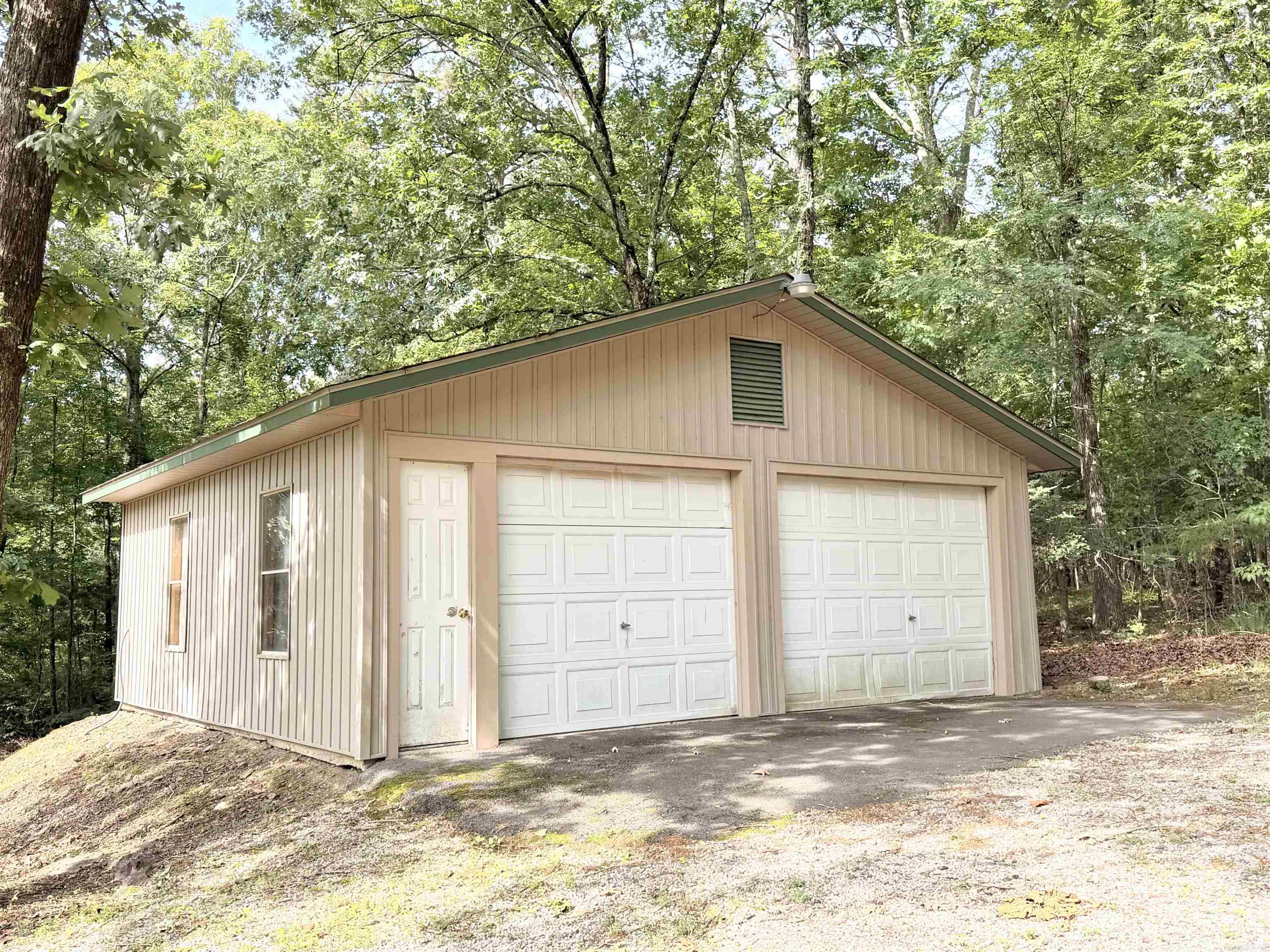 BELMONT ACRES - Residential