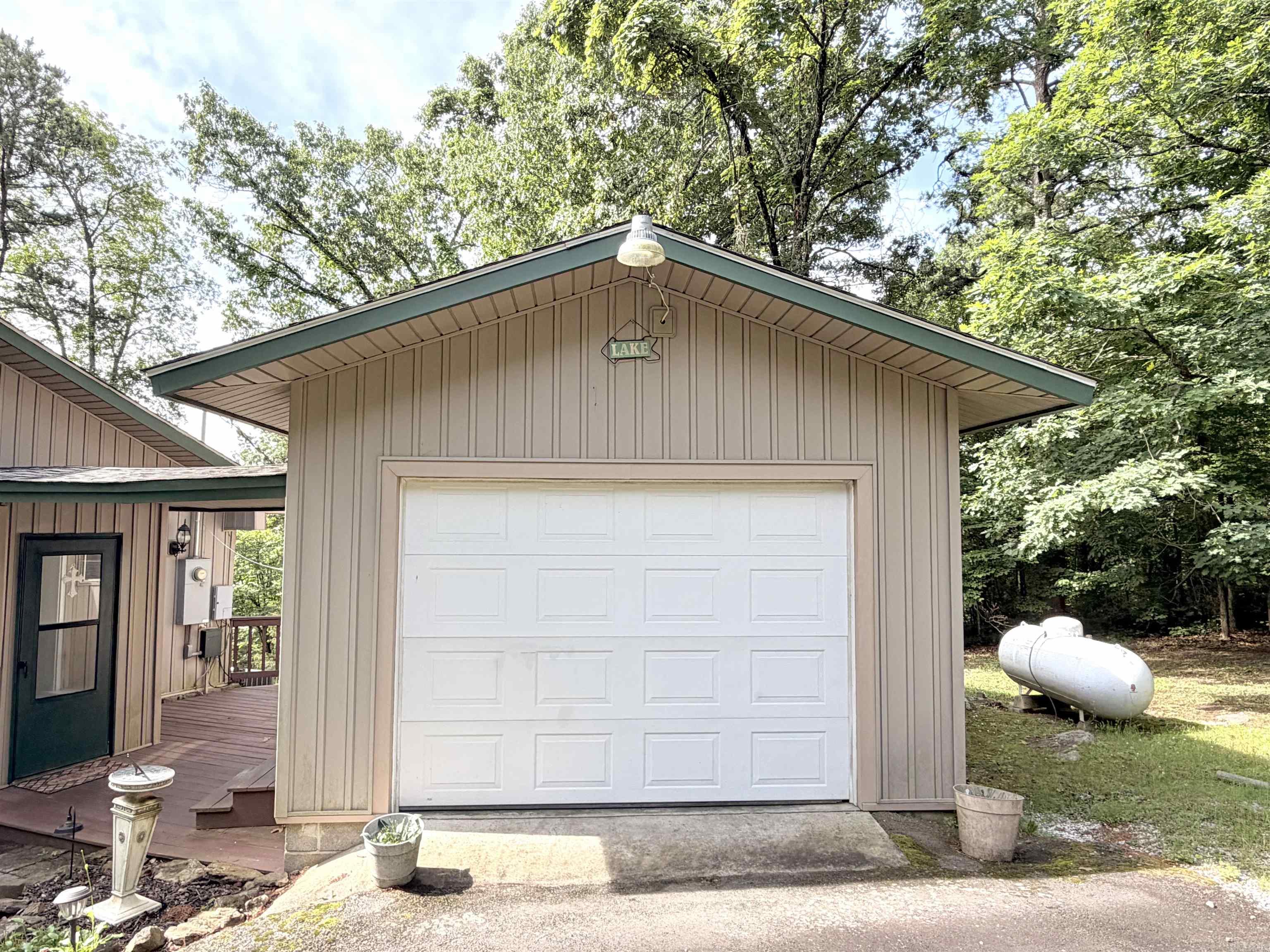 BELMONT ACRES - Residential