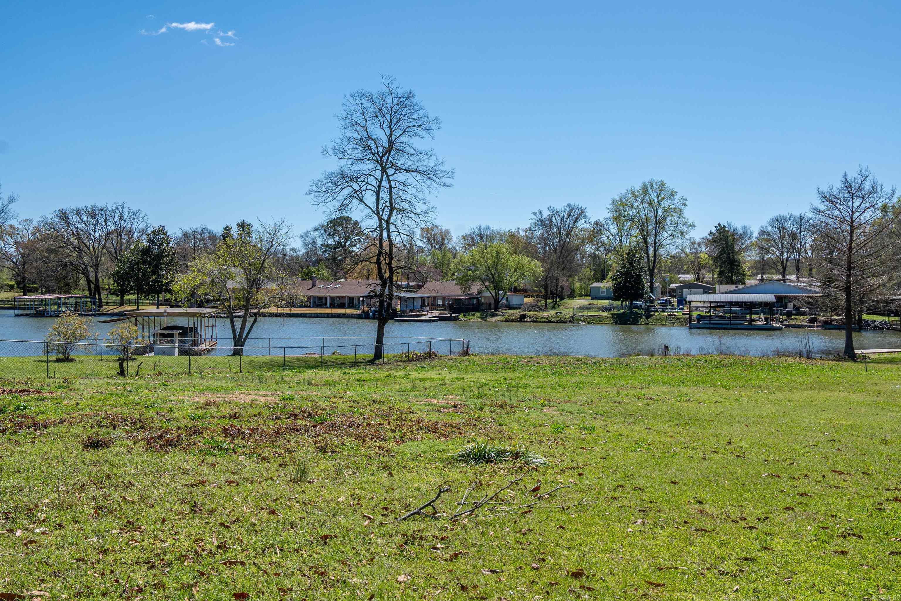 ROBERTS, R.R. - Residential