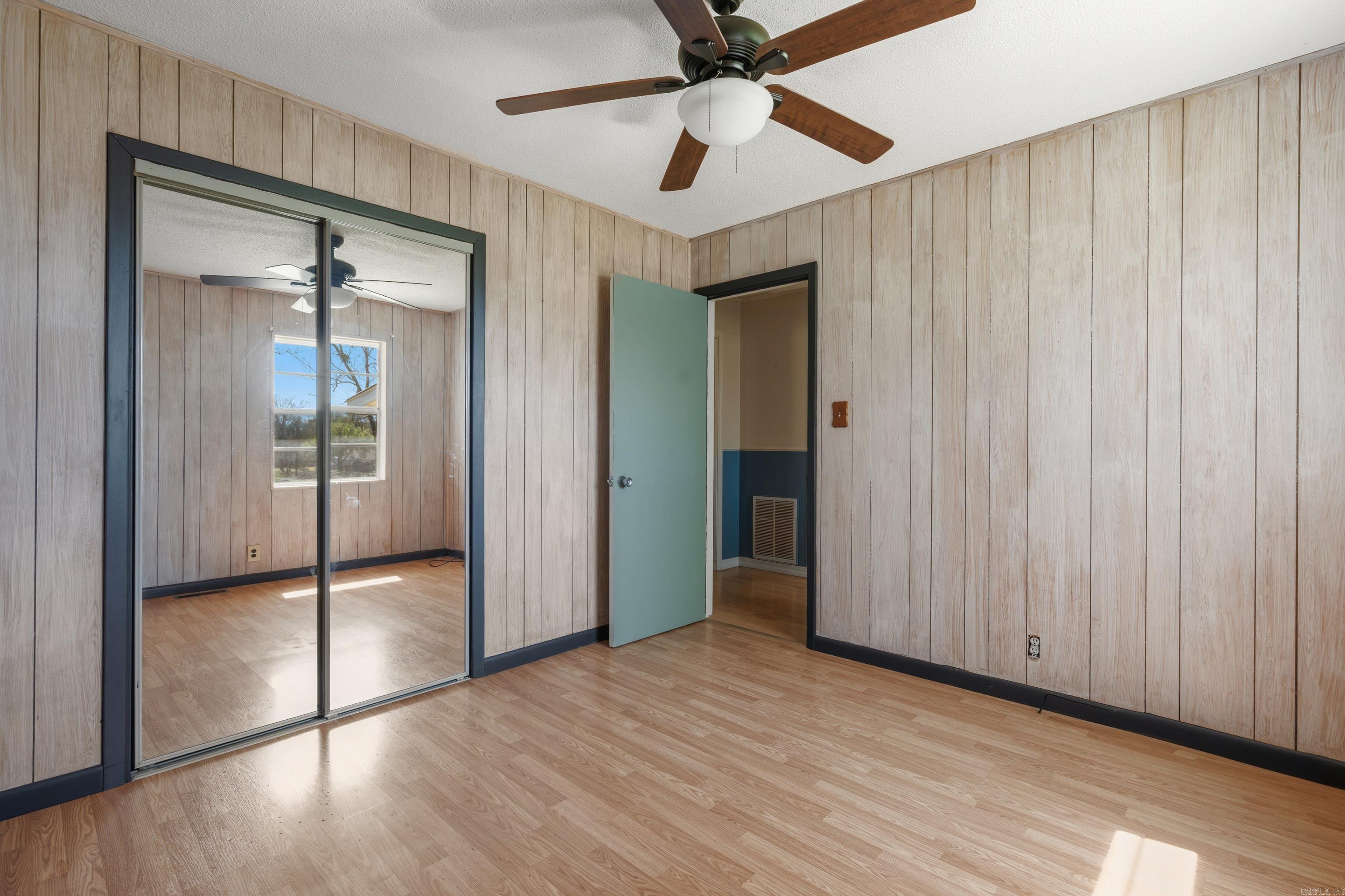 ROBERTS, R.R. - Residential