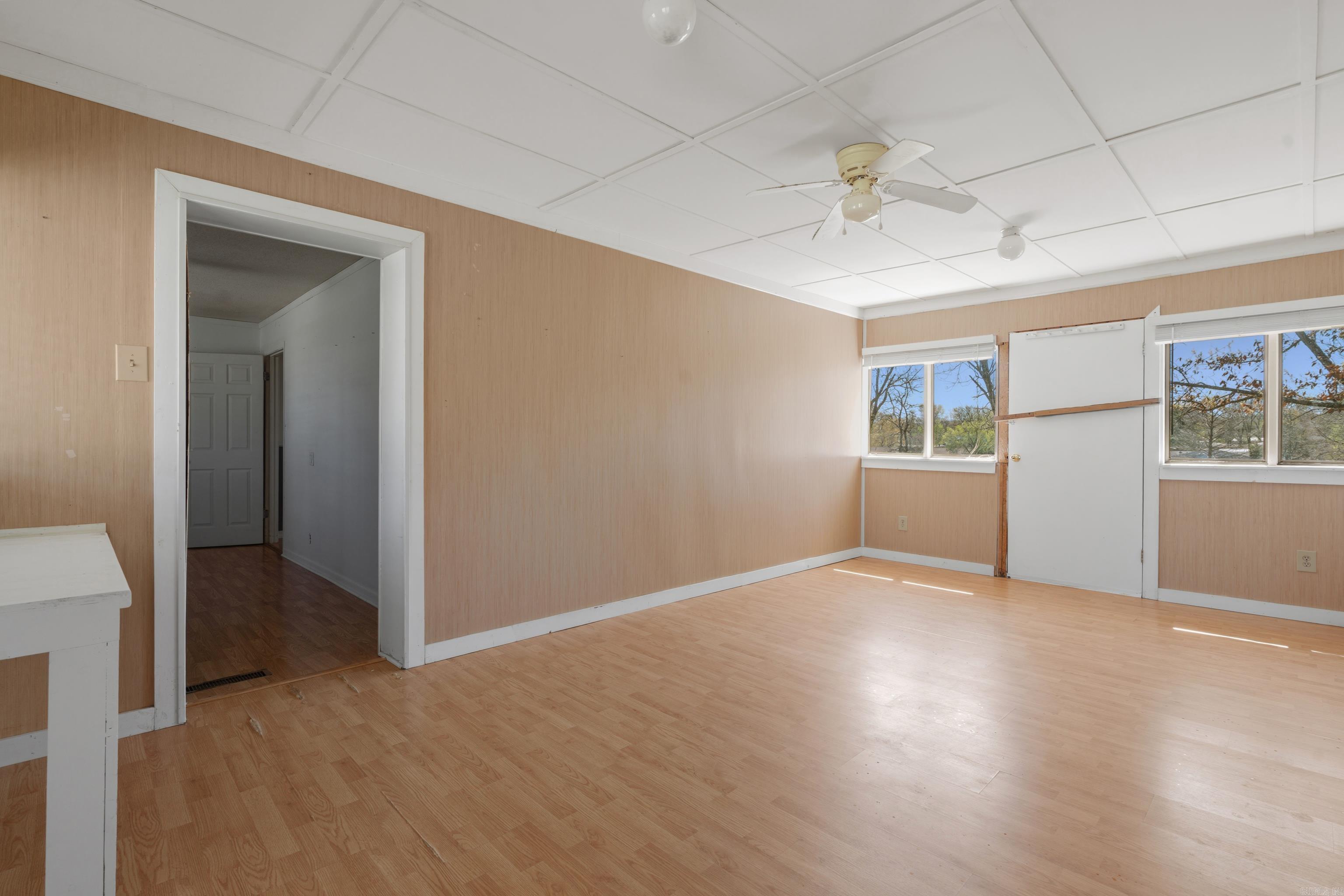 ROBERTS, R.R. - Residential