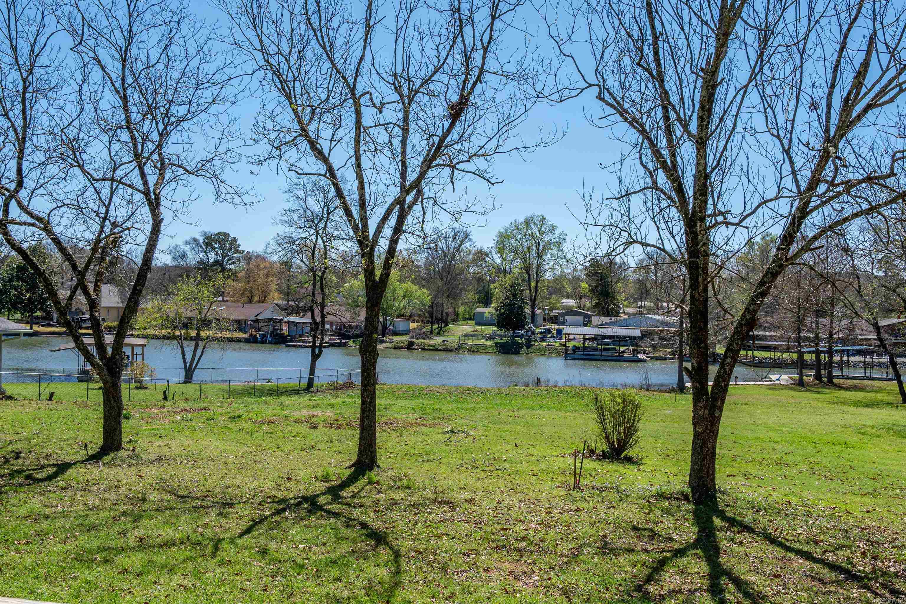 ROBERTS, R.R. - Residential