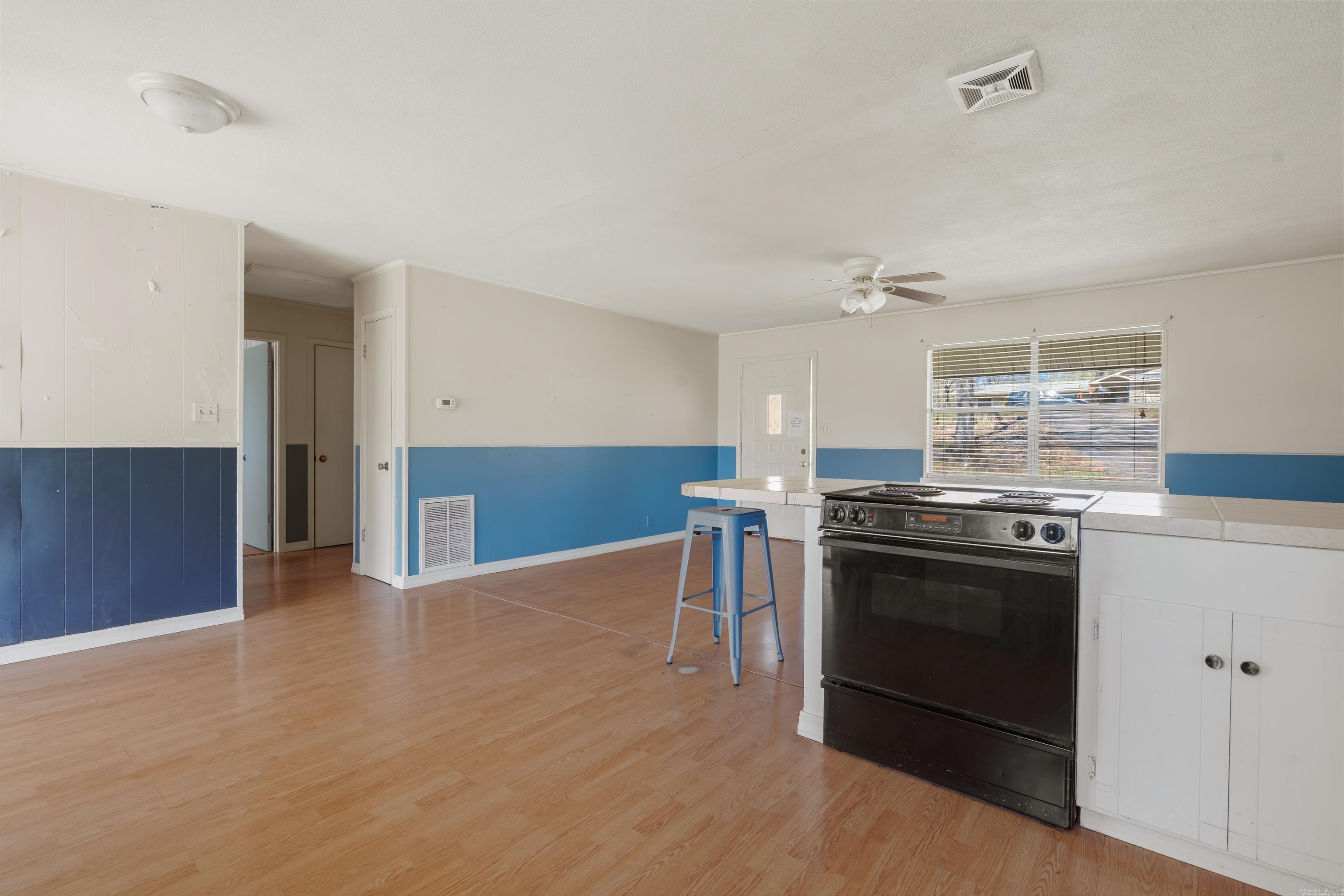 ROBERTS, R.R. - Residential