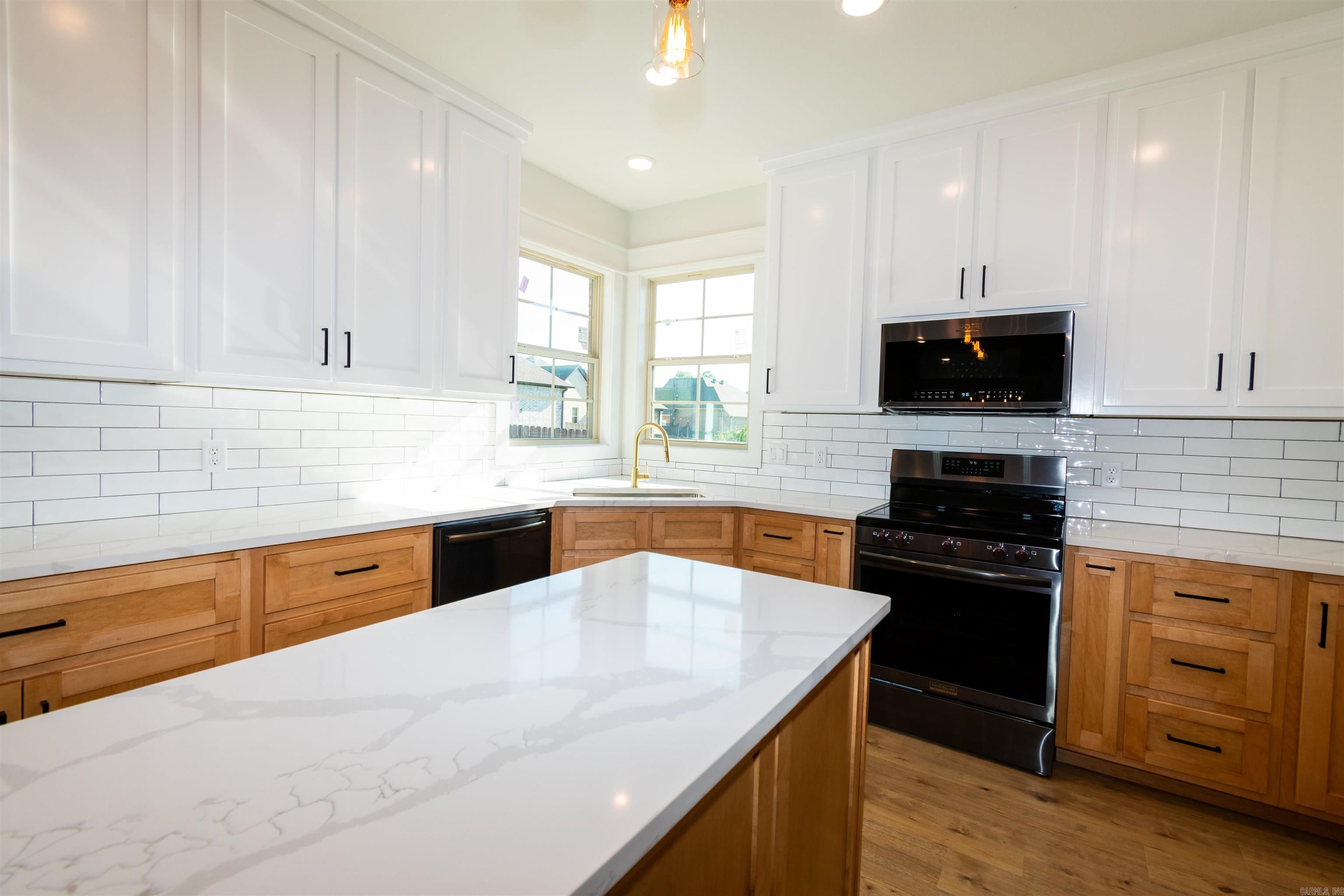 MEADOWWOOD - Residential