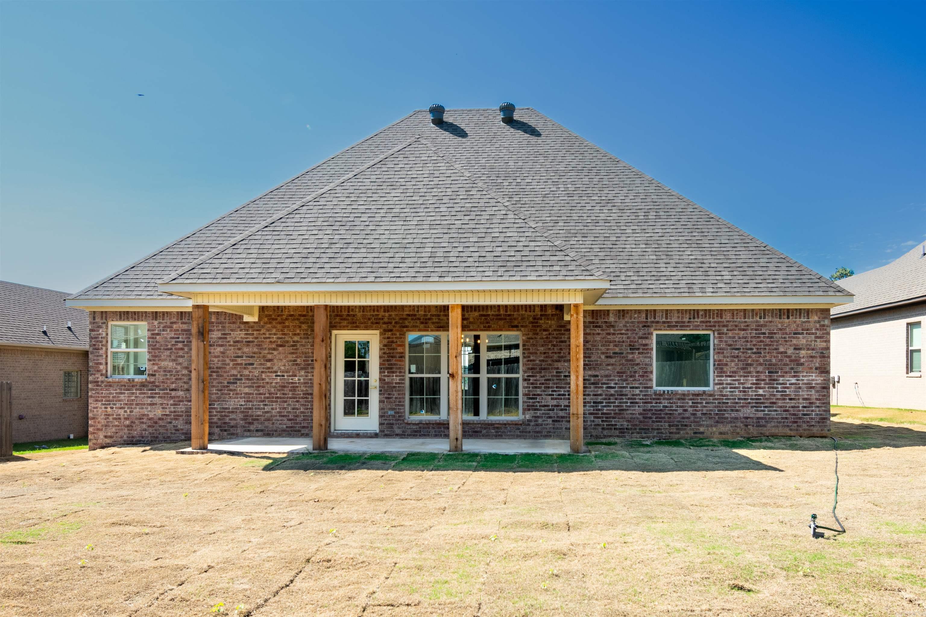 MEADOWWOOD - Residential