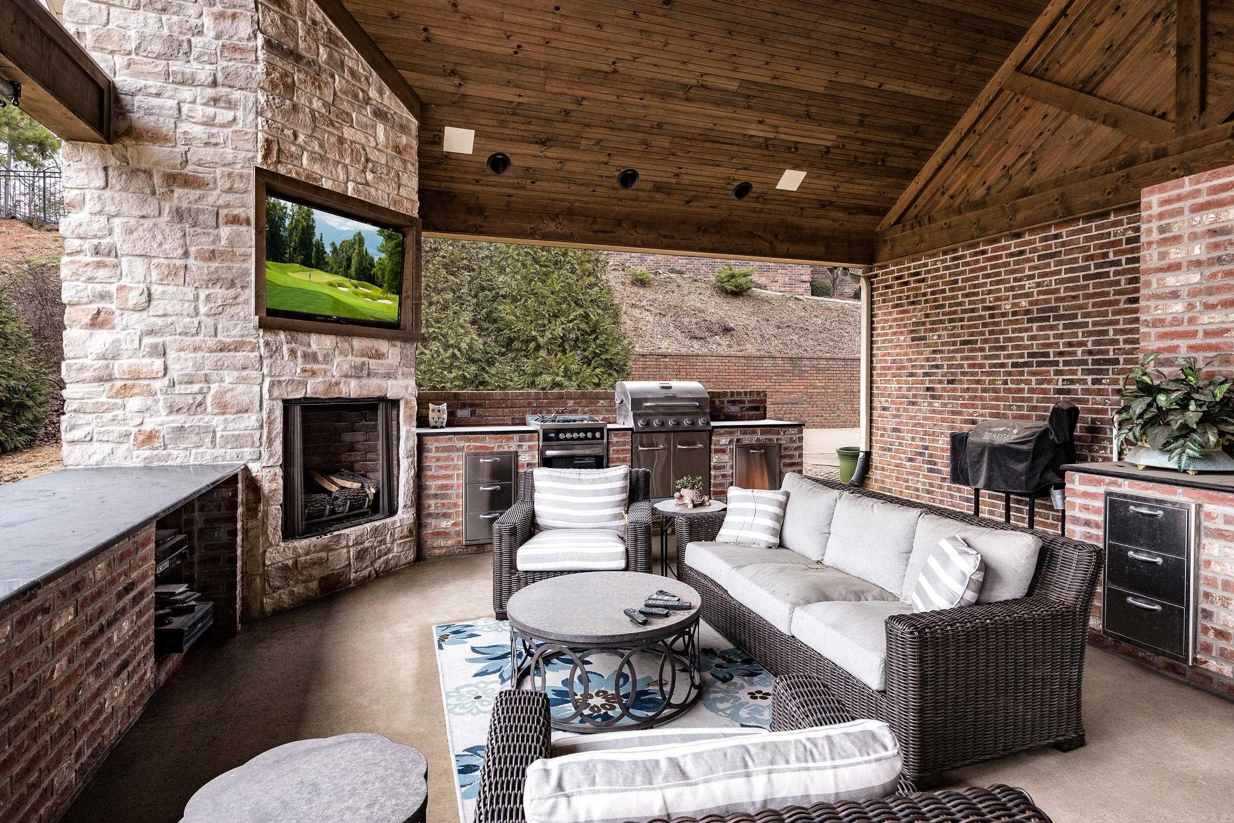 GREYSTONE - Residential