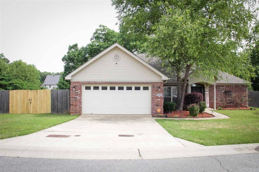 APPOINTMENT ONLY! Come check out this 3 bedroom, 2 bathroom home in Alexander. Lease terms $1595 security deposit, $40 application fee. Apply online at c21prjxrentals.com