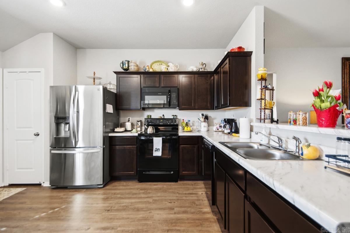 FECHERS PRAIRIE MEADOWS S/D - Residential