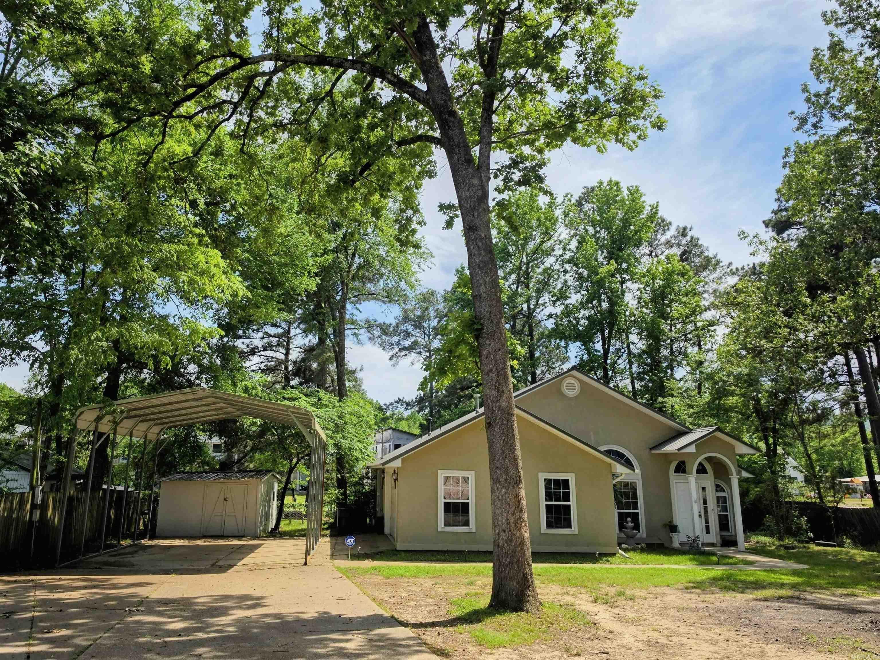 Lake Aire - Residential