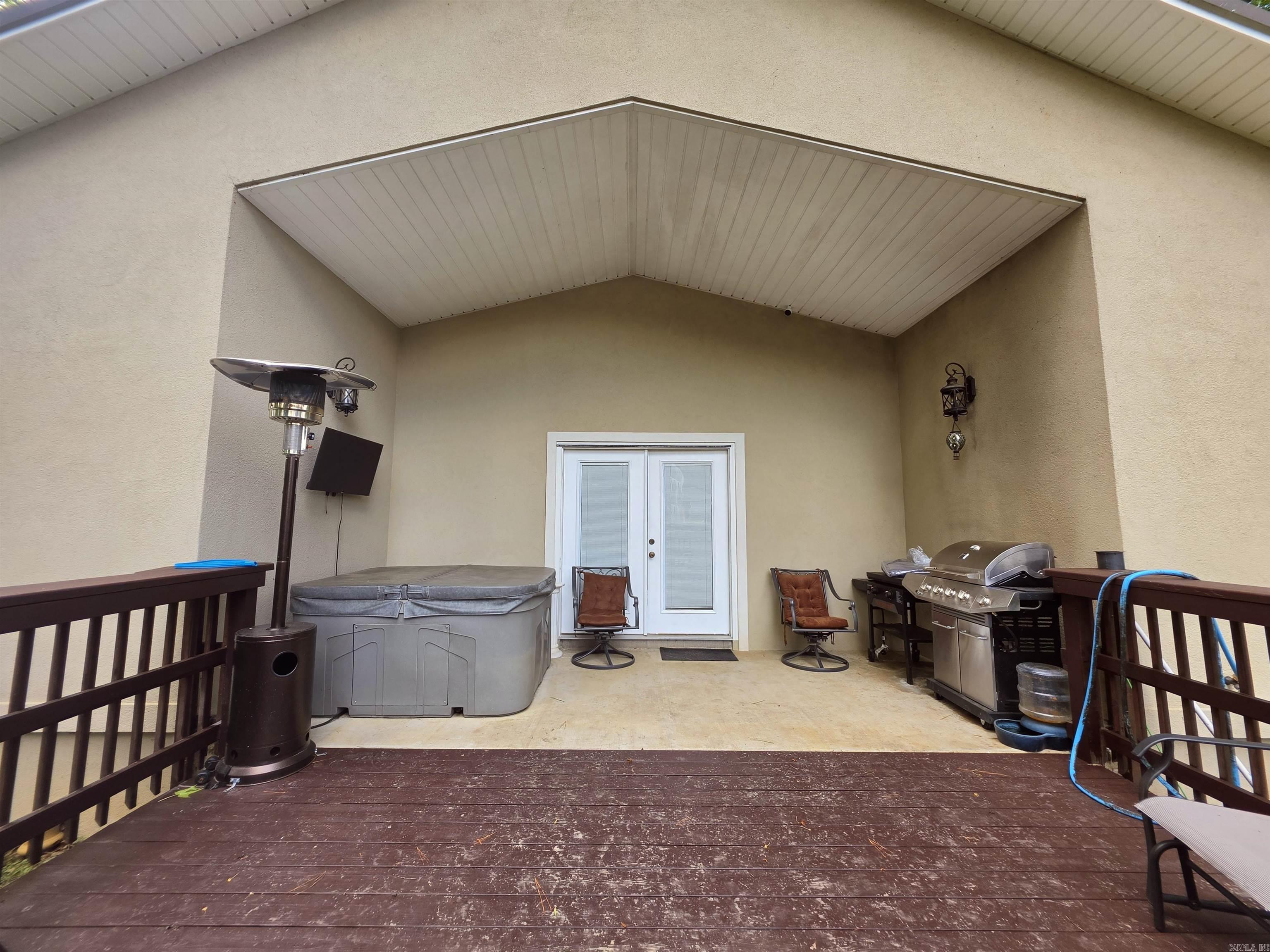 Lake Aire - Residential