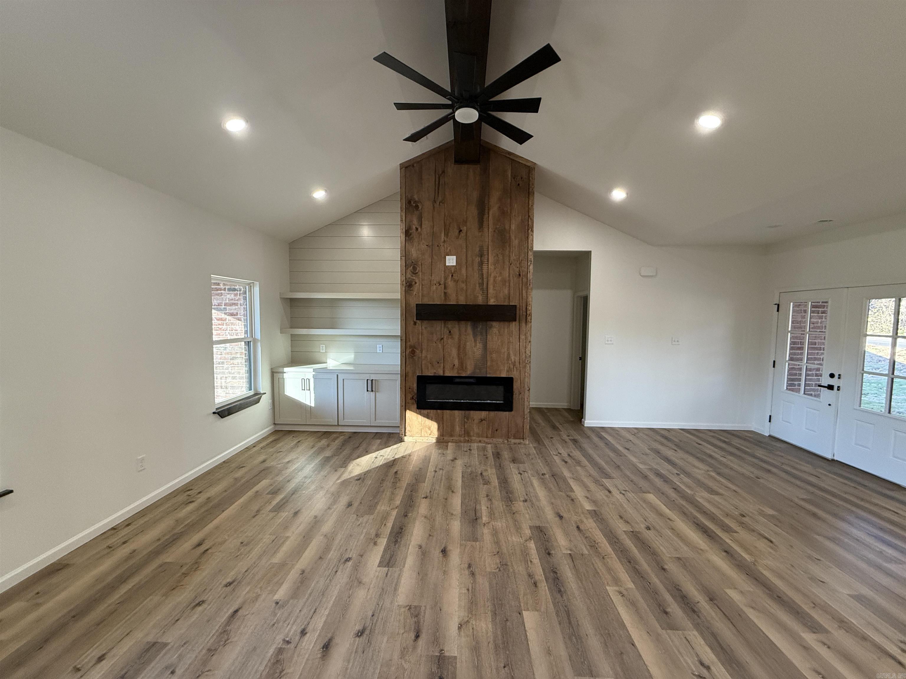 STAGECOACH ESTATES - Residential