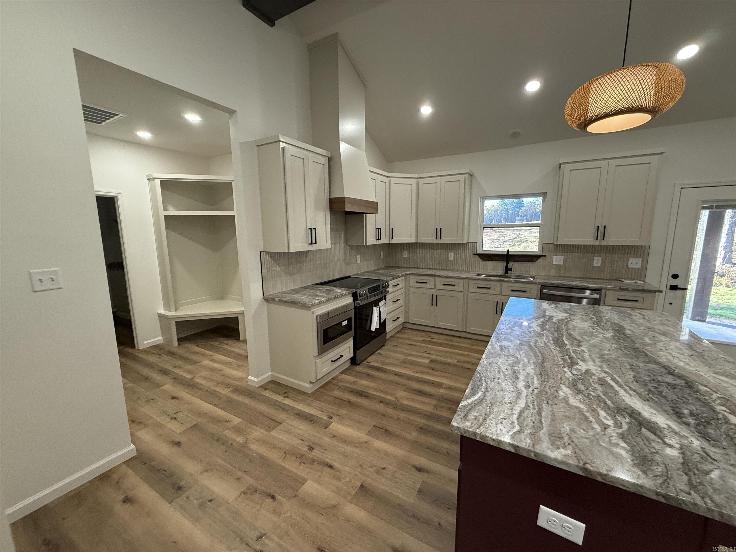 STAGECOACH ESTATES - Residential