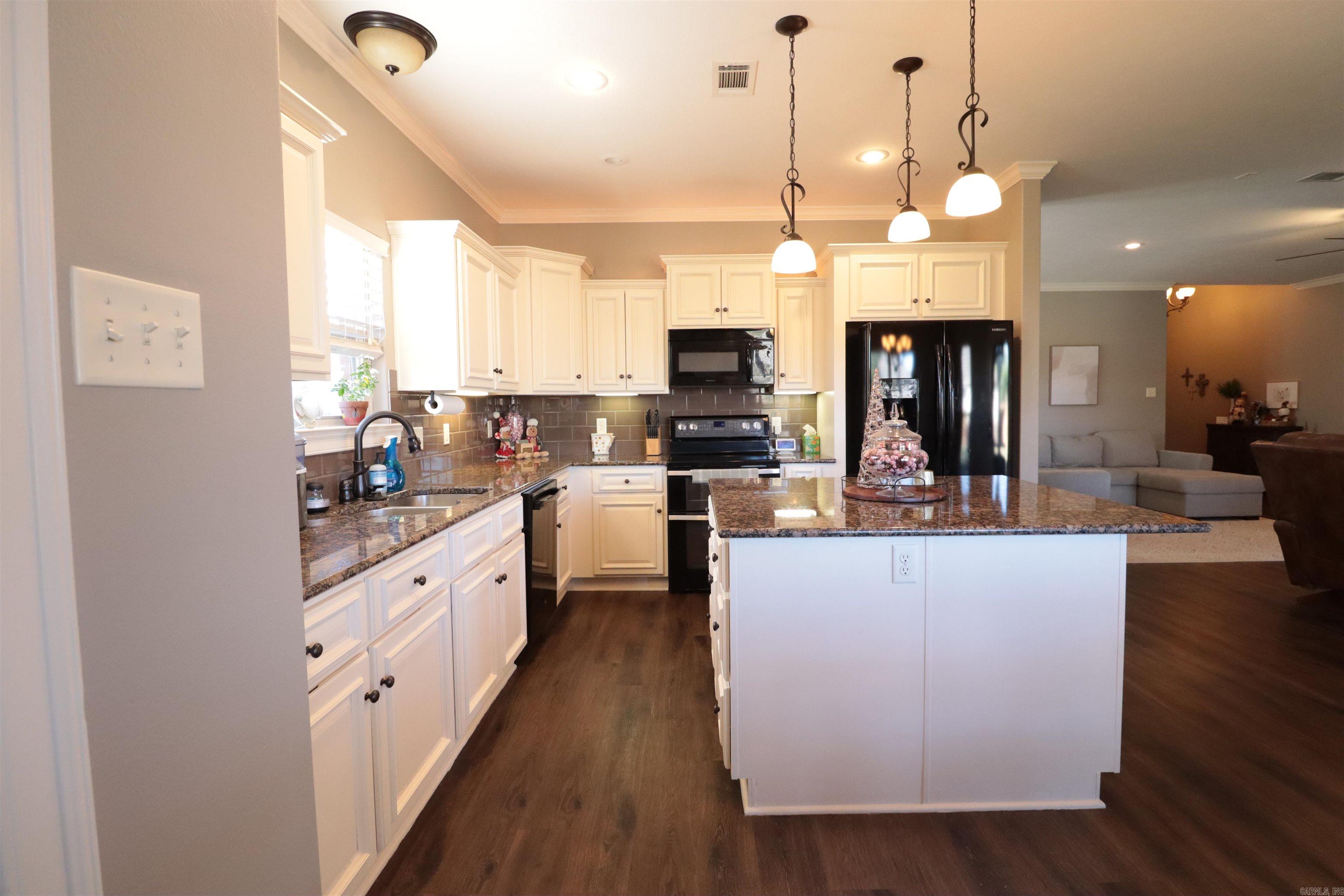 Chapel Creek - Residential