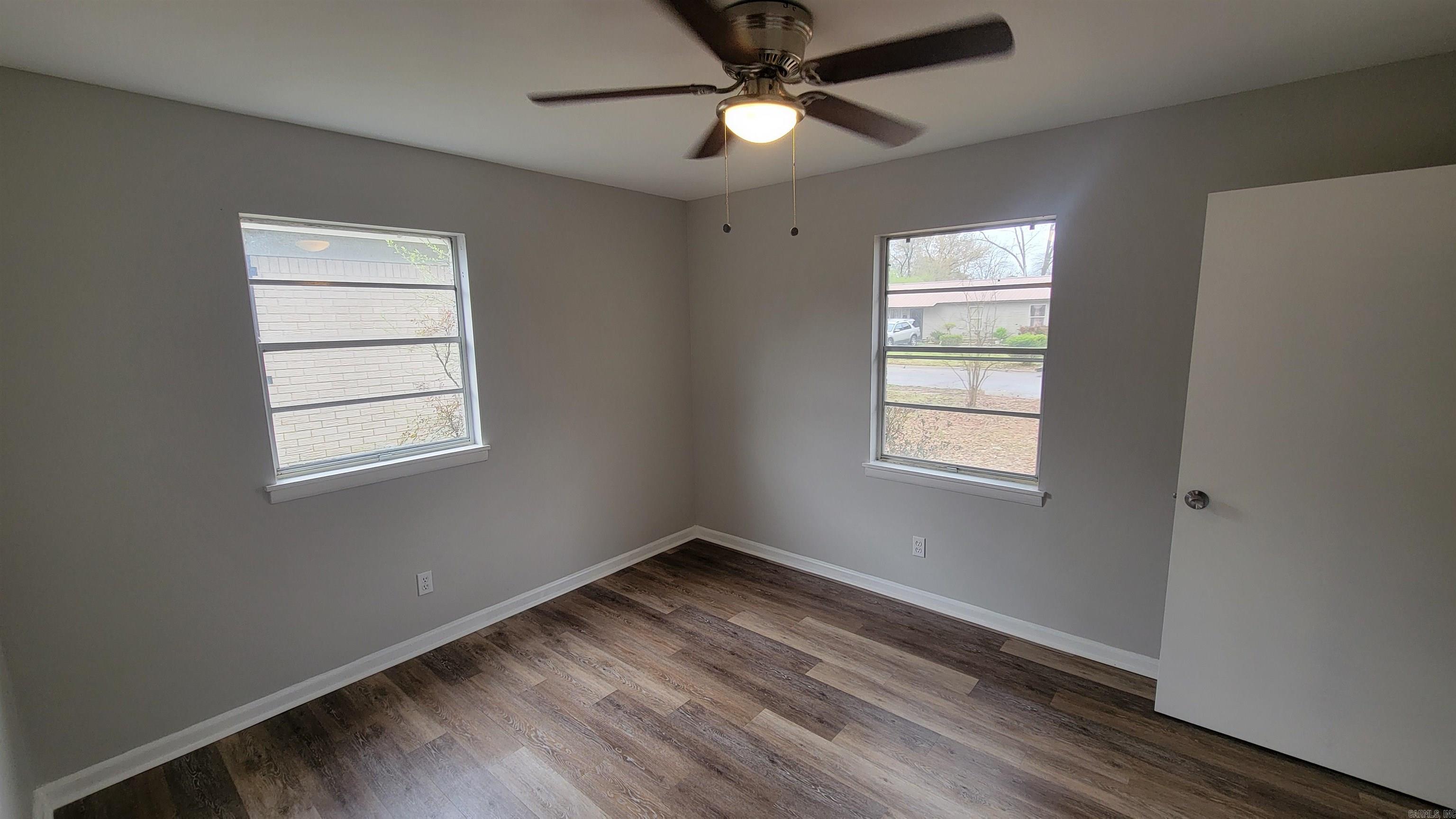 DELTA LAWN - Residential