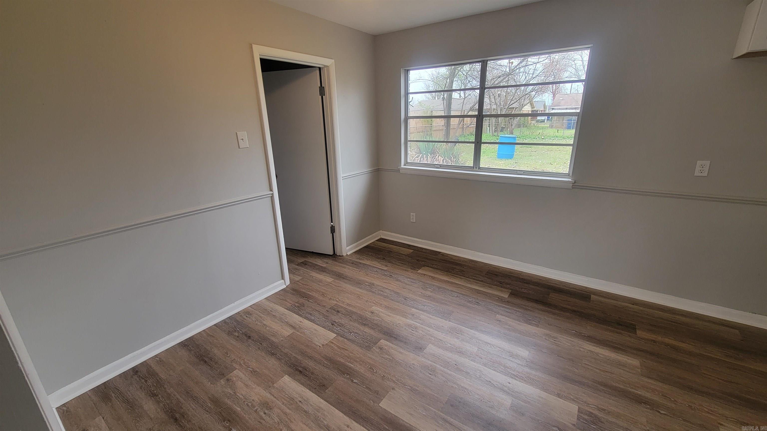 DELTA LAWN - Residential