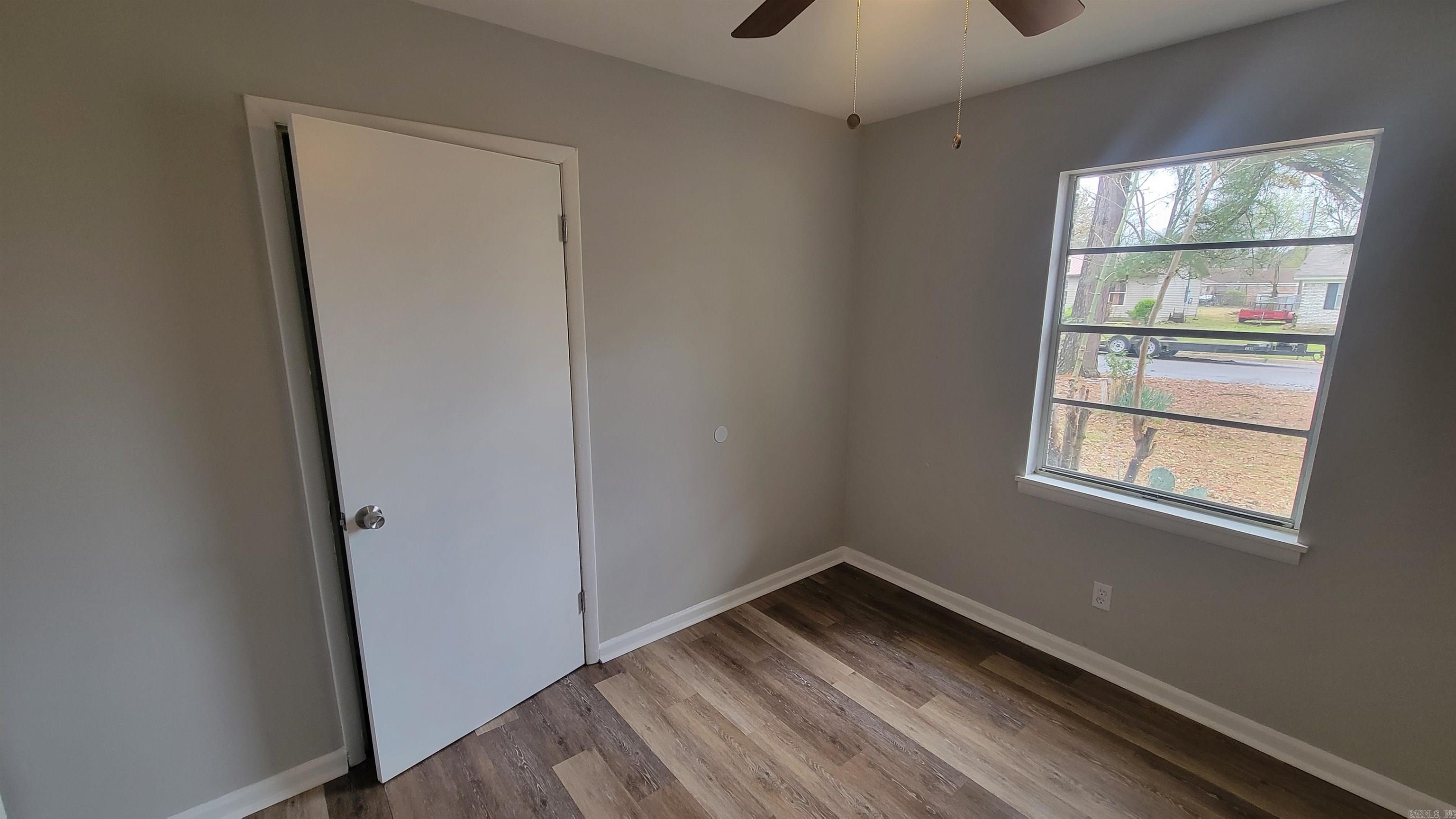 DELTA LAWN - Residential