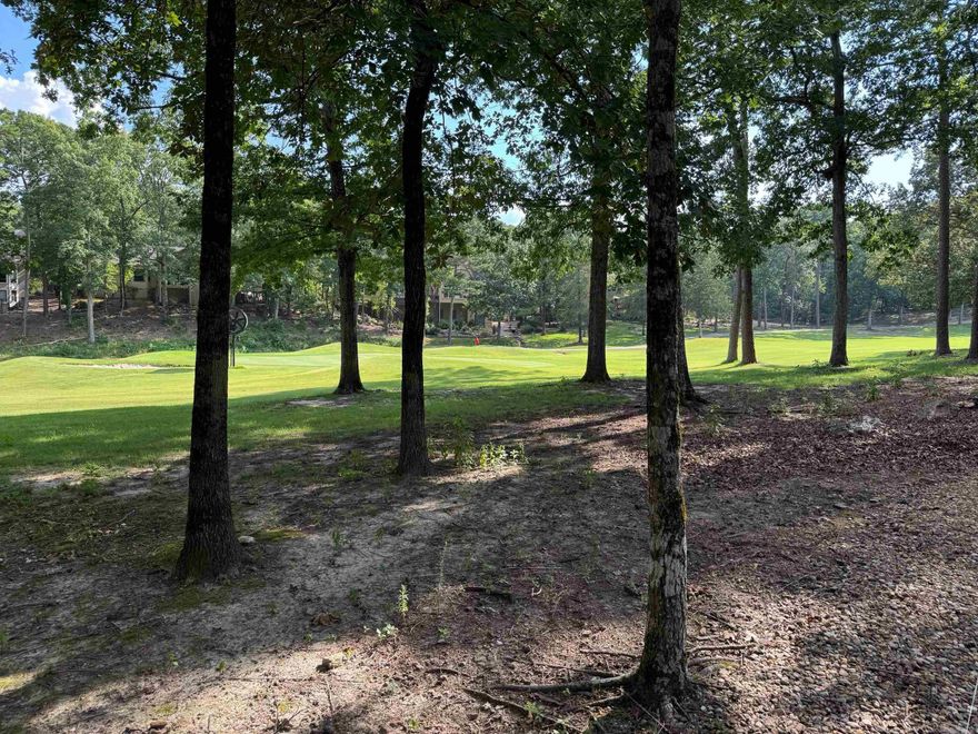 PONCE GOLF COURSE WITH A SMALL VIEW OF THE #1 GREEN...ISABELLA GOLF COURSE NEARBY...LAKE BALBOA CLOSE TO THIS PROPERTY...CALL YOUR AGENT RIGHT AWAY...IF YOU NEED AN AGENT CALL THE LISTING AGENT ON THIS PROPERTY...