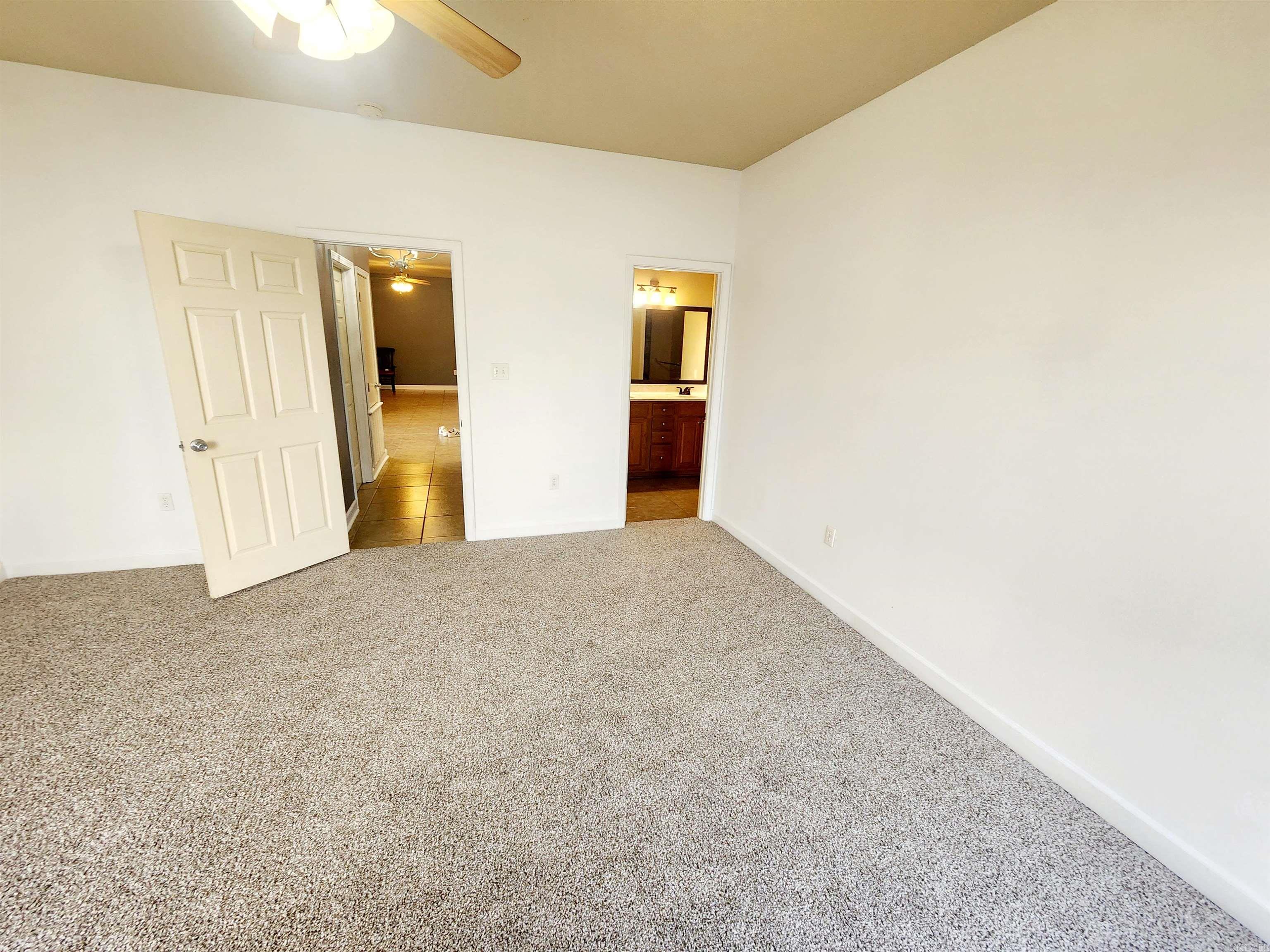 NEIGHBORS - Residential