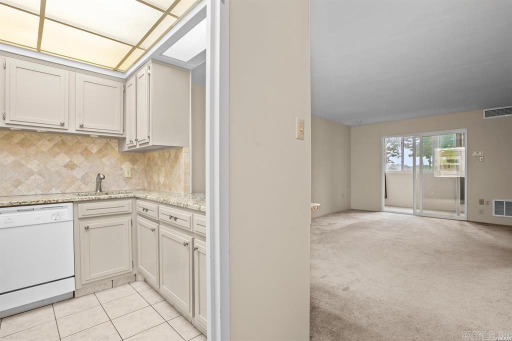 BEACON MANOR HPR - Residential