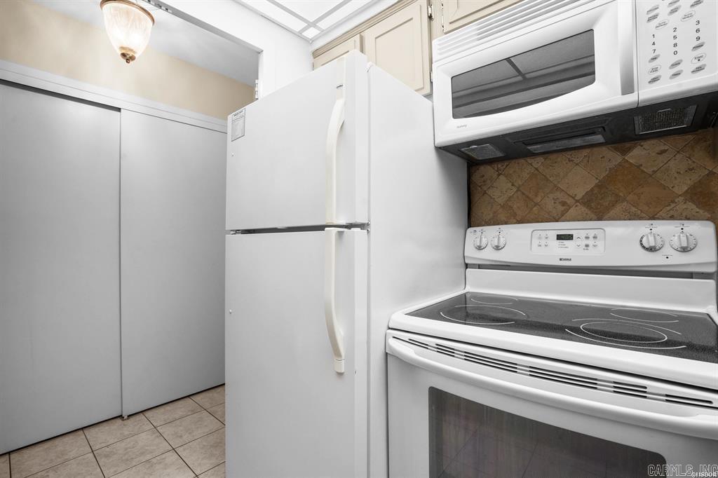 BEACON MANOR HPR - Residential