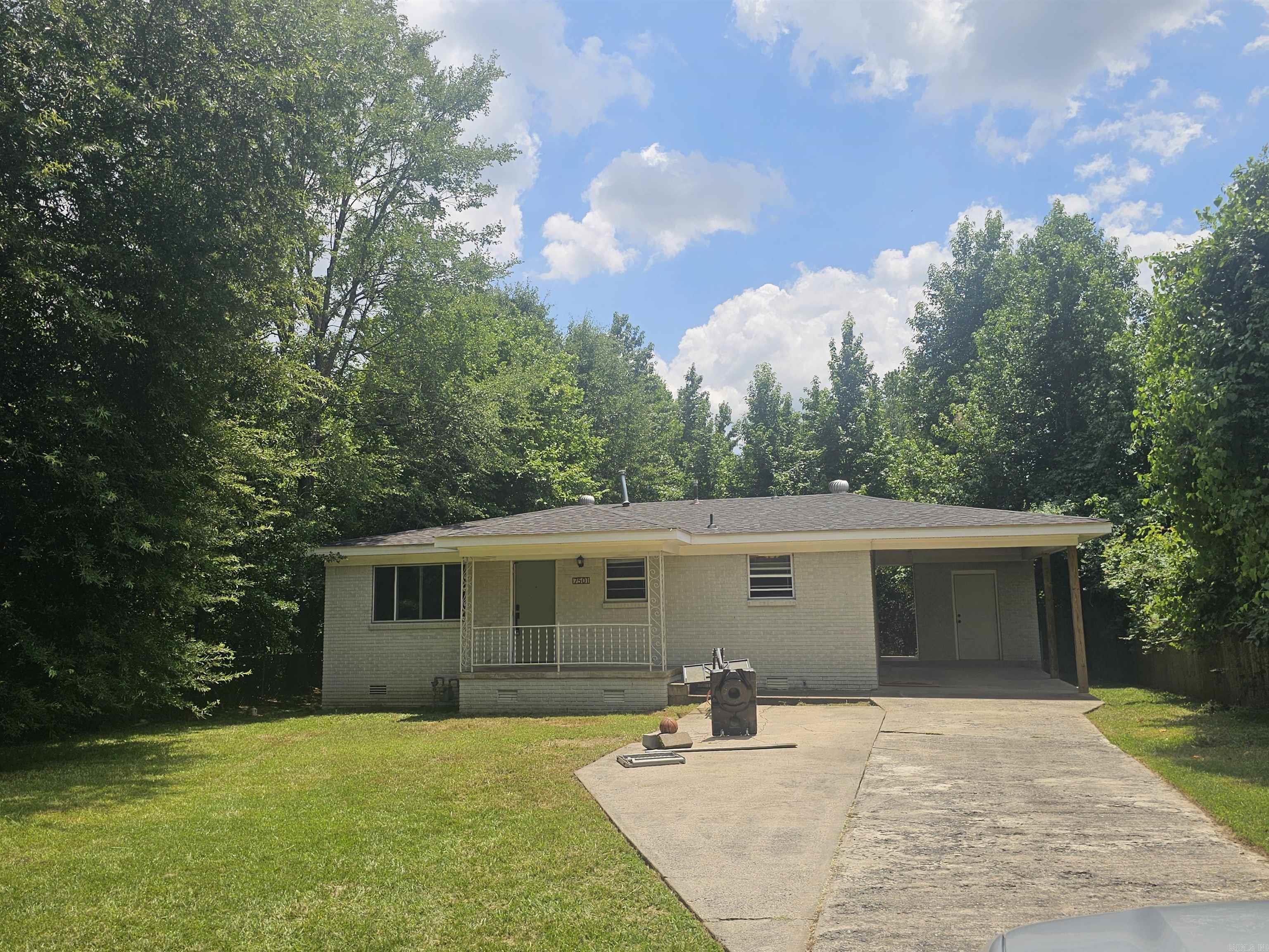 Step into an adorable 2 bedroom, 1 bath on sitting on half an acre. This home has been an investment property therefore no Sellers Disclosure will be provided. This home would make a greater starter, air bnb, or rental property. This property will require flood insurance. Roof and HWH was replaced in 2023.
