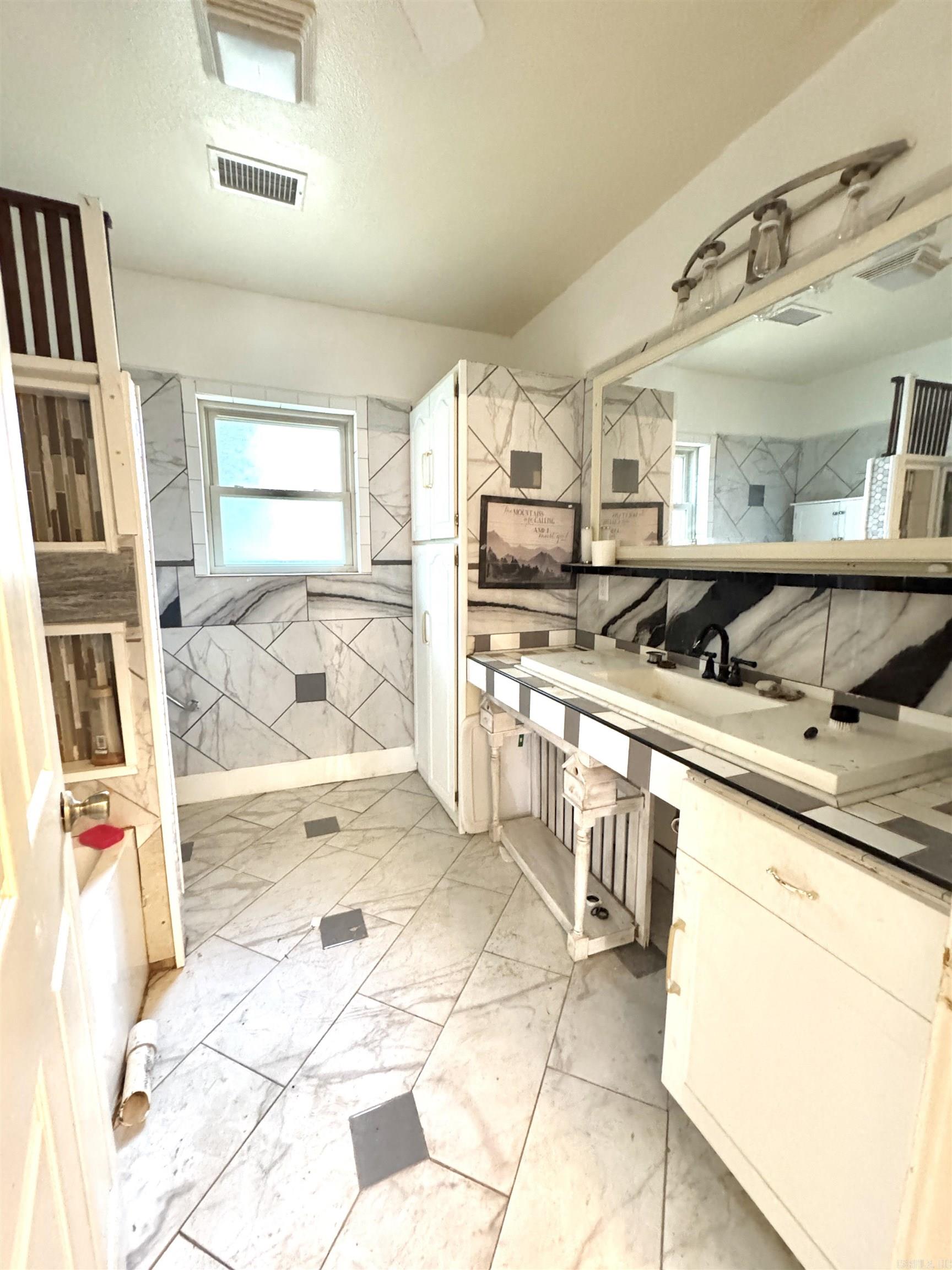 HORNERS - Residential