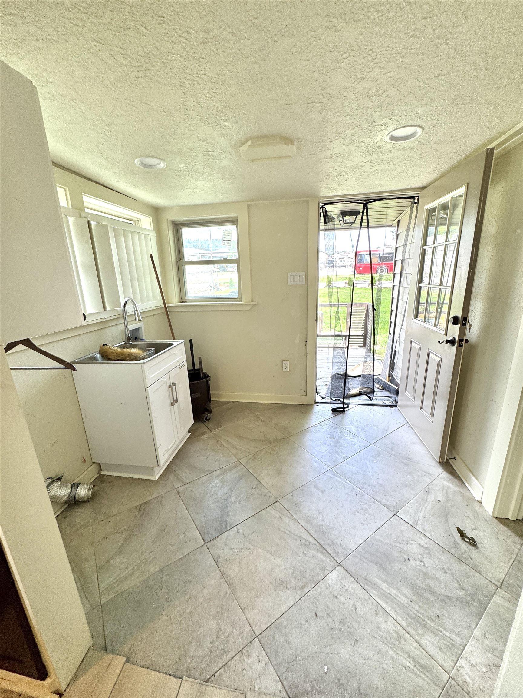 HORNERS - Residential