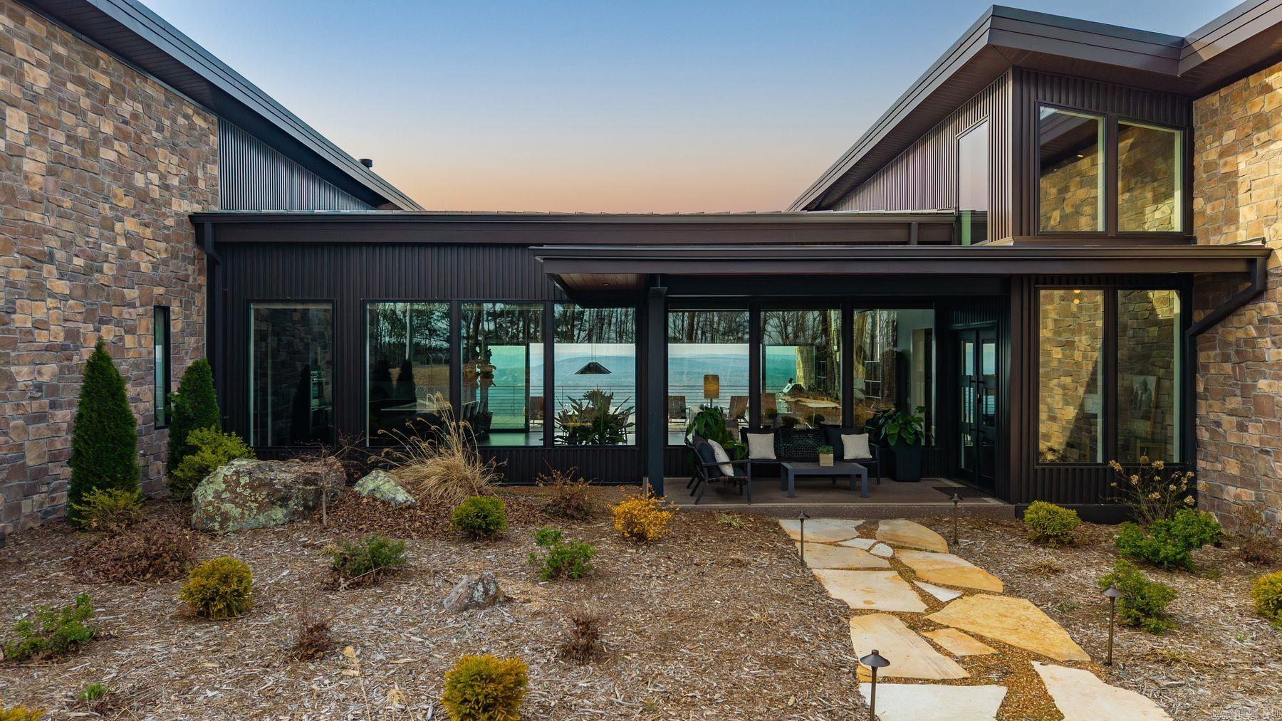 Metes & Bounds - Residential