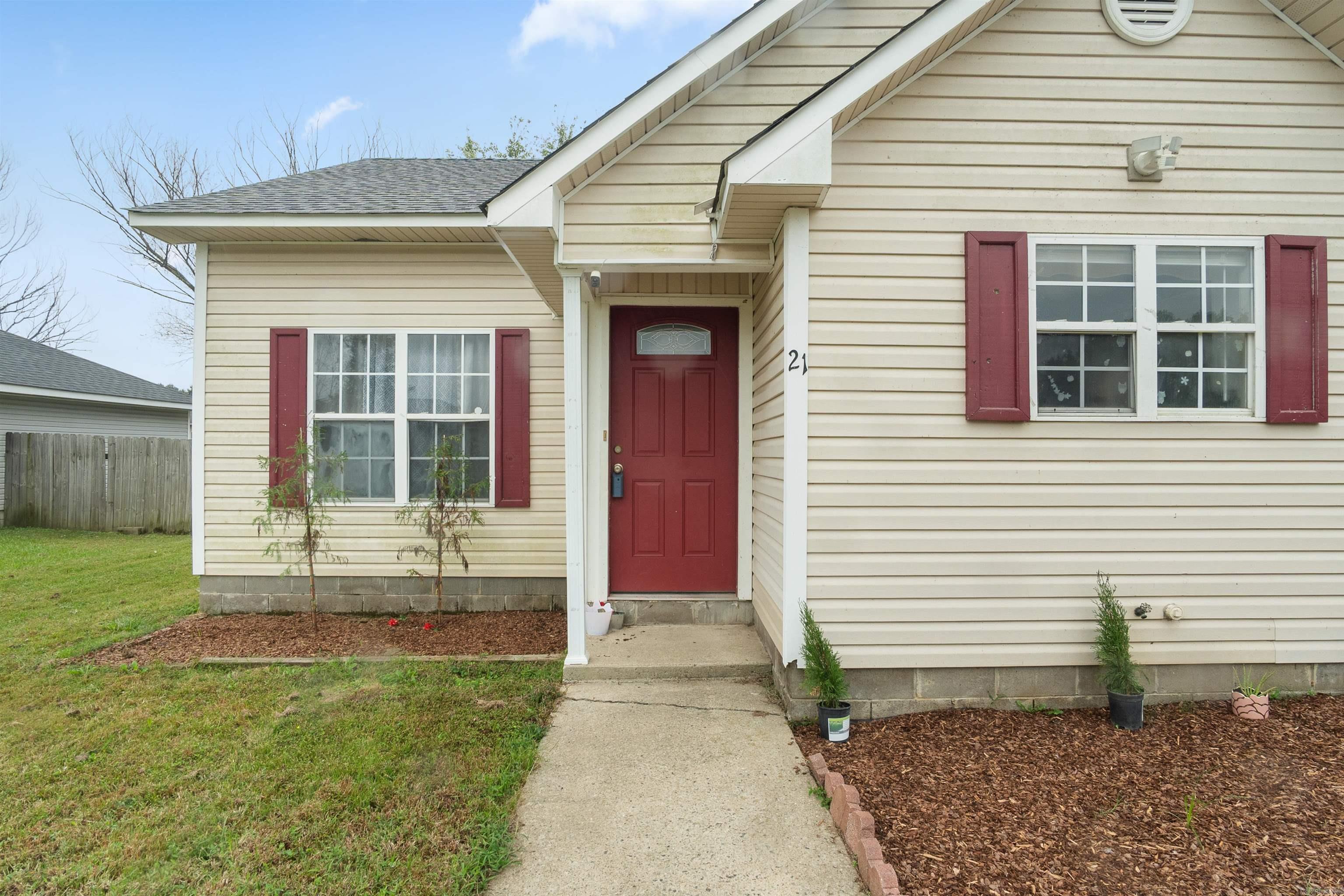 DEERFIELD ESTATES - Residential