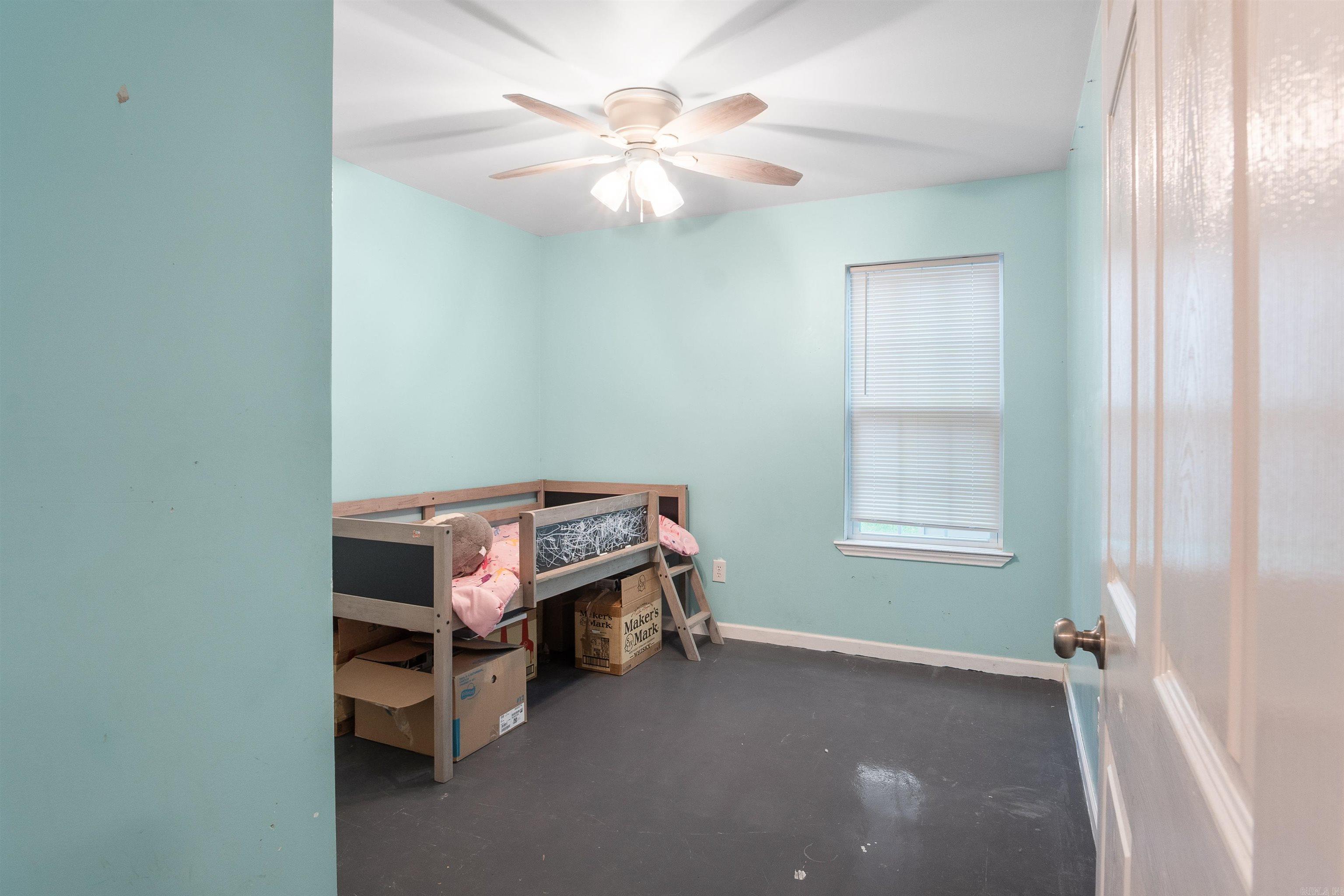 DEERFIELD ESTATES - Residential
